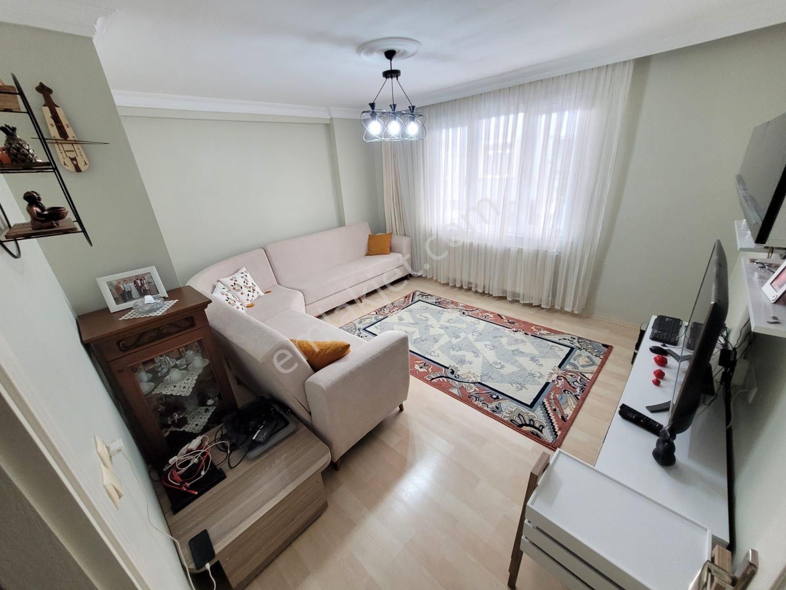 Üç Kard. Cebeci Mh Satılık 2+1 Yüksekgiriş 100m² Balkonlu 12.yaş
