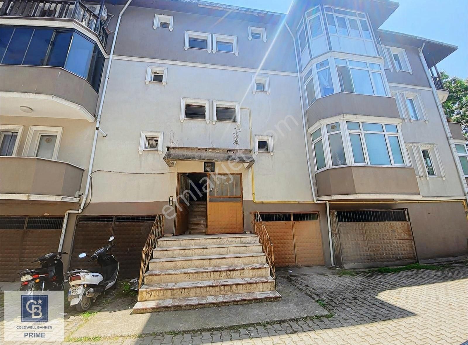 Sapanca Yüzevler Aile Sağıklık Ocağı Yakınında Satılık Daire