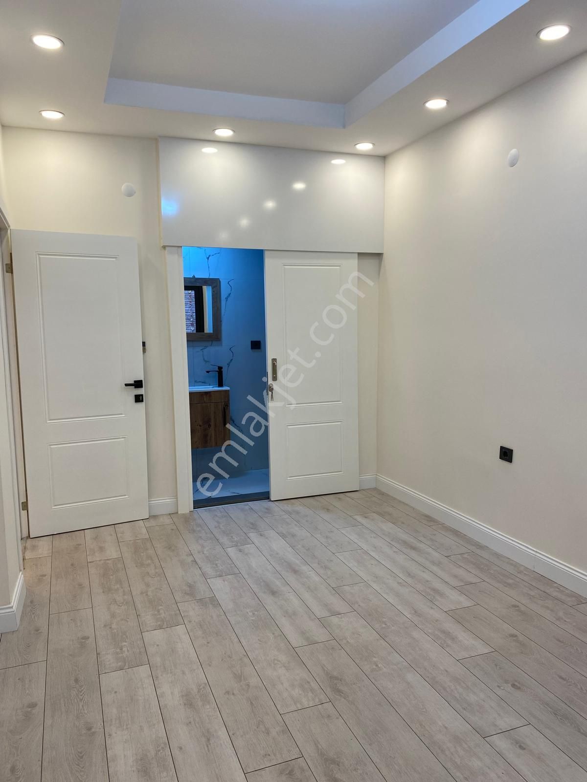 Asil`den Poligon Cadde Üzeri Full Tadilatlı 3+1 Satılık - Görsel 12