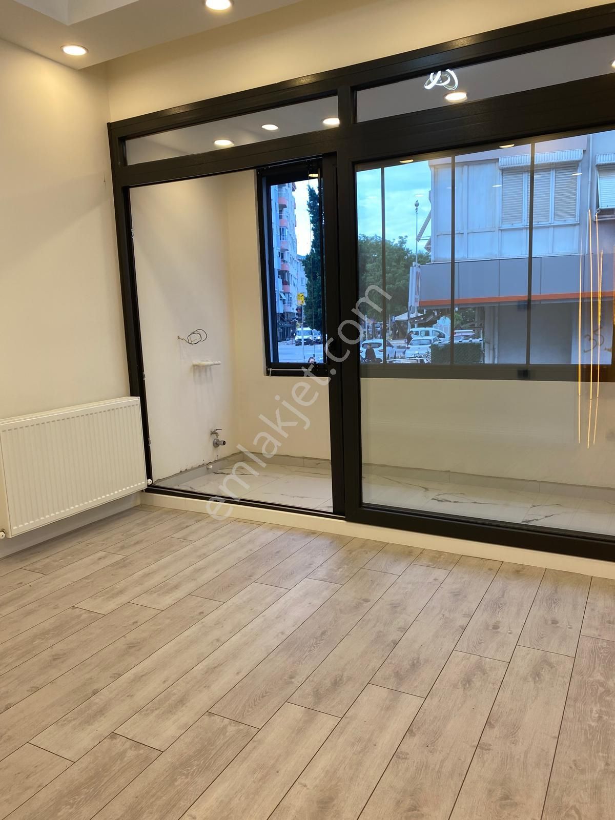 Asil`den Poligon Cadde Üzeri Full Tadilatlı 3+1 Satılık - Görsel 9