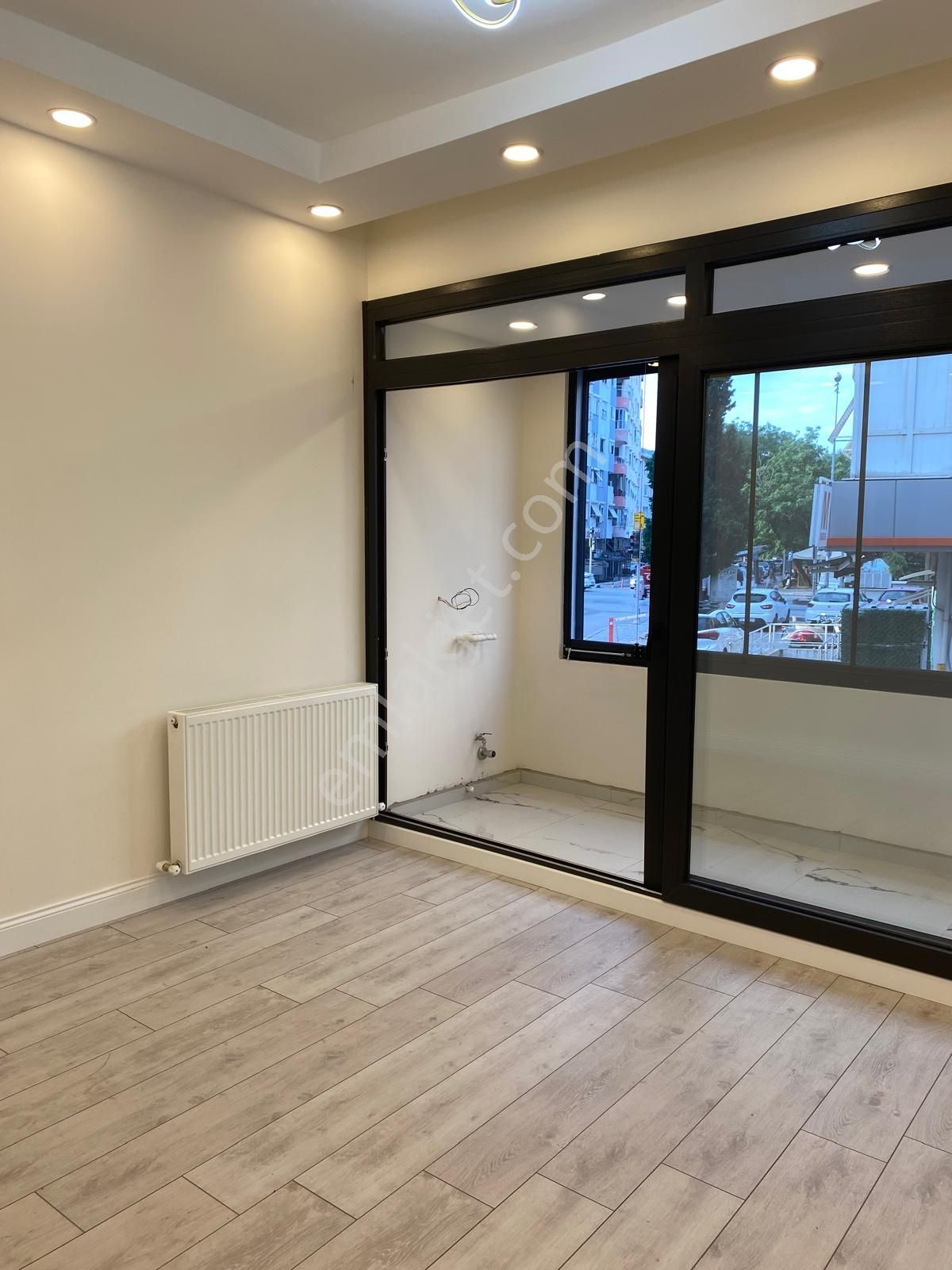 Asil`den Poligon Cadde Üzeri Full Tadilatlı 3+1 Satılık - Görsel 6