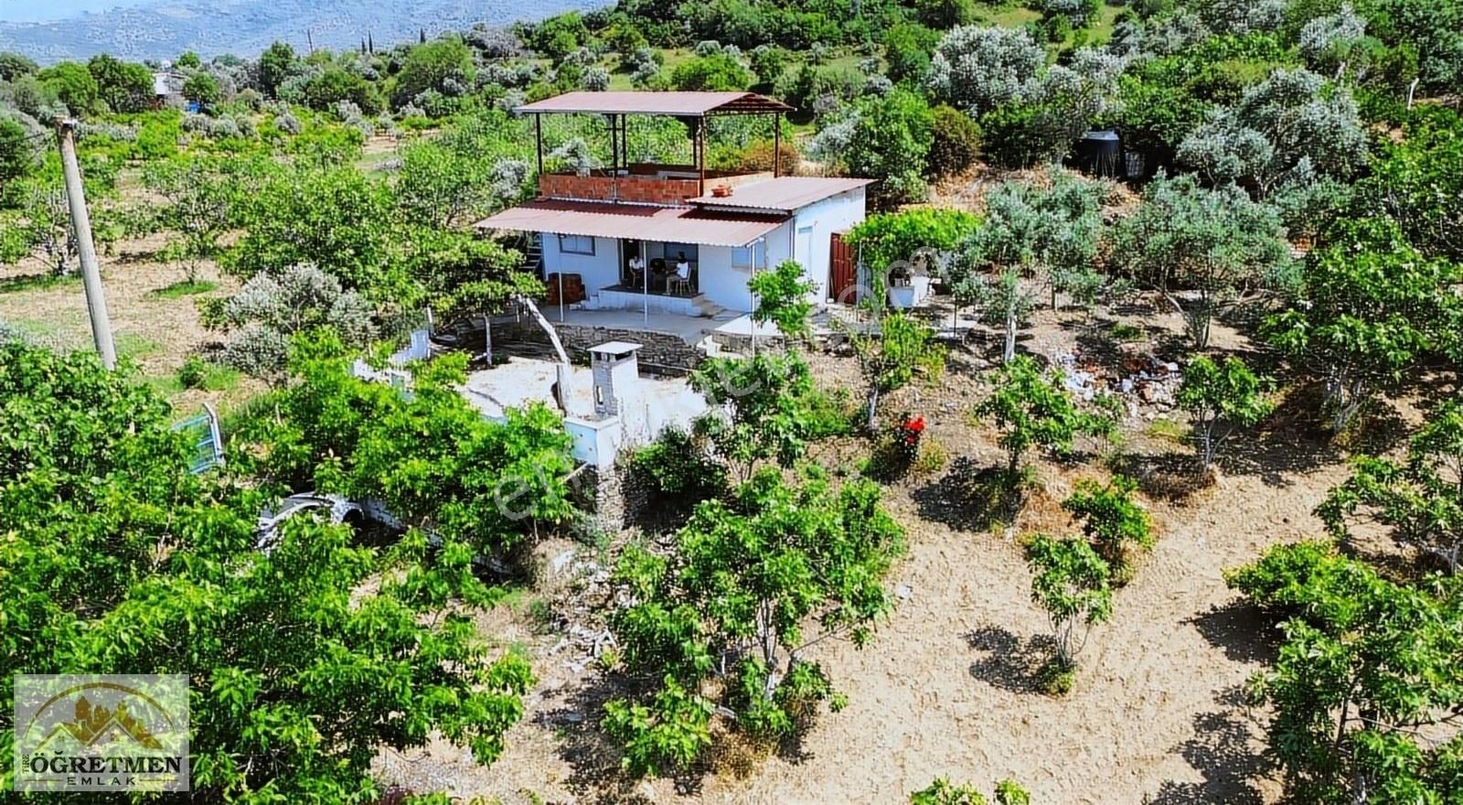 Öğretmen Emlaktan Tire'ye 5 Dk. Mesafede Şahane Kır Evi Fırsatı