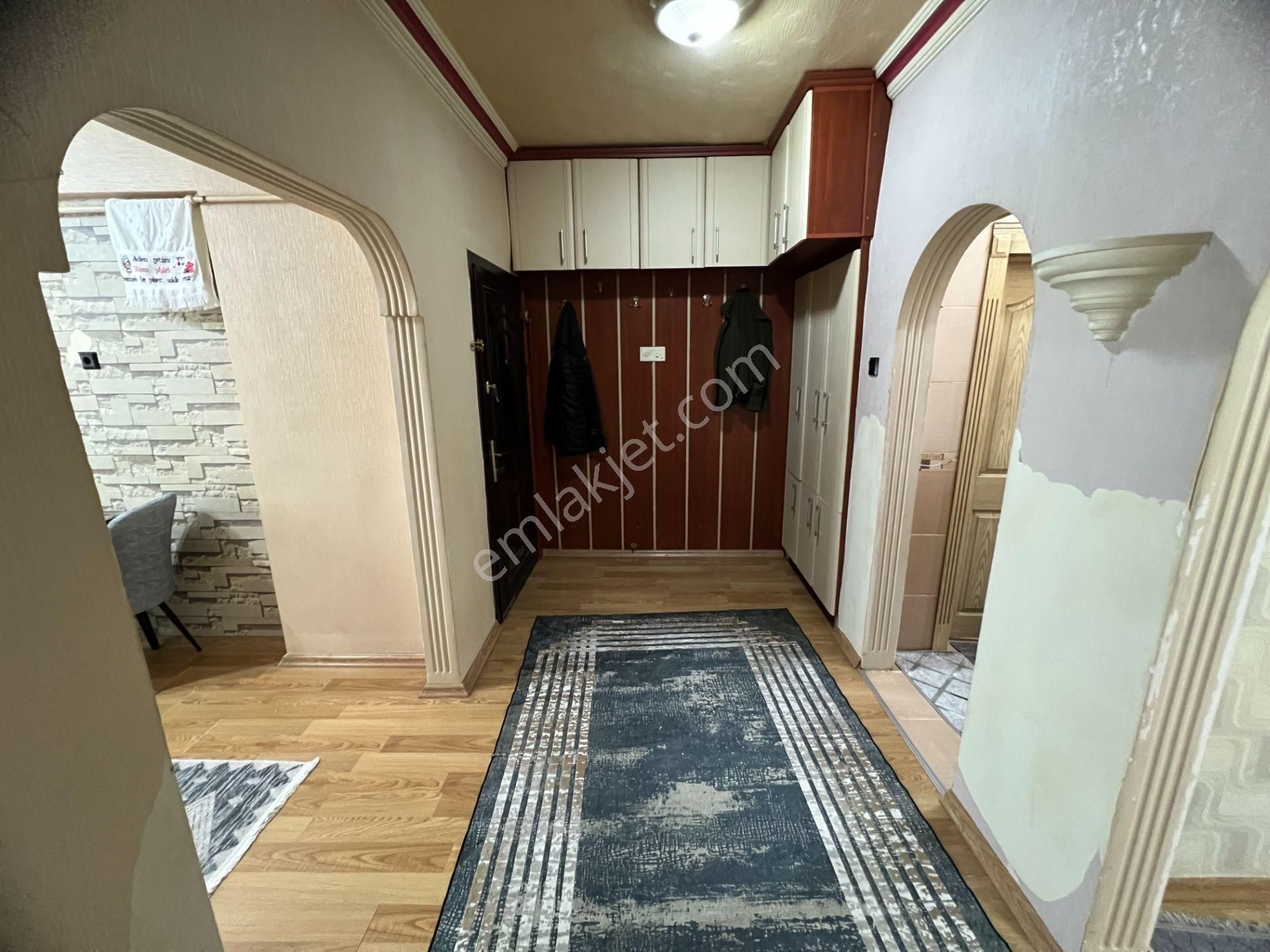 Cihandan Demetevler De Metro Yakını Teras Balkonlu 3+1 Daaire - Görsel 35