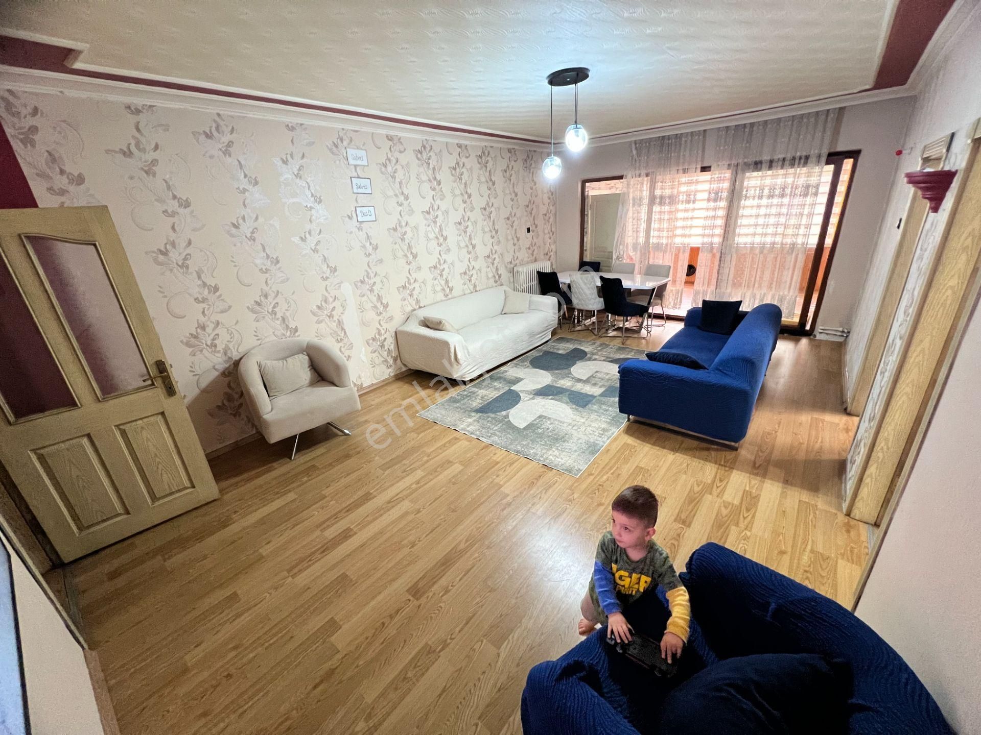 Cihandan Demetevler De Metro Yakını Teras Balkonlu 3+1 Daaire - Görsel 9