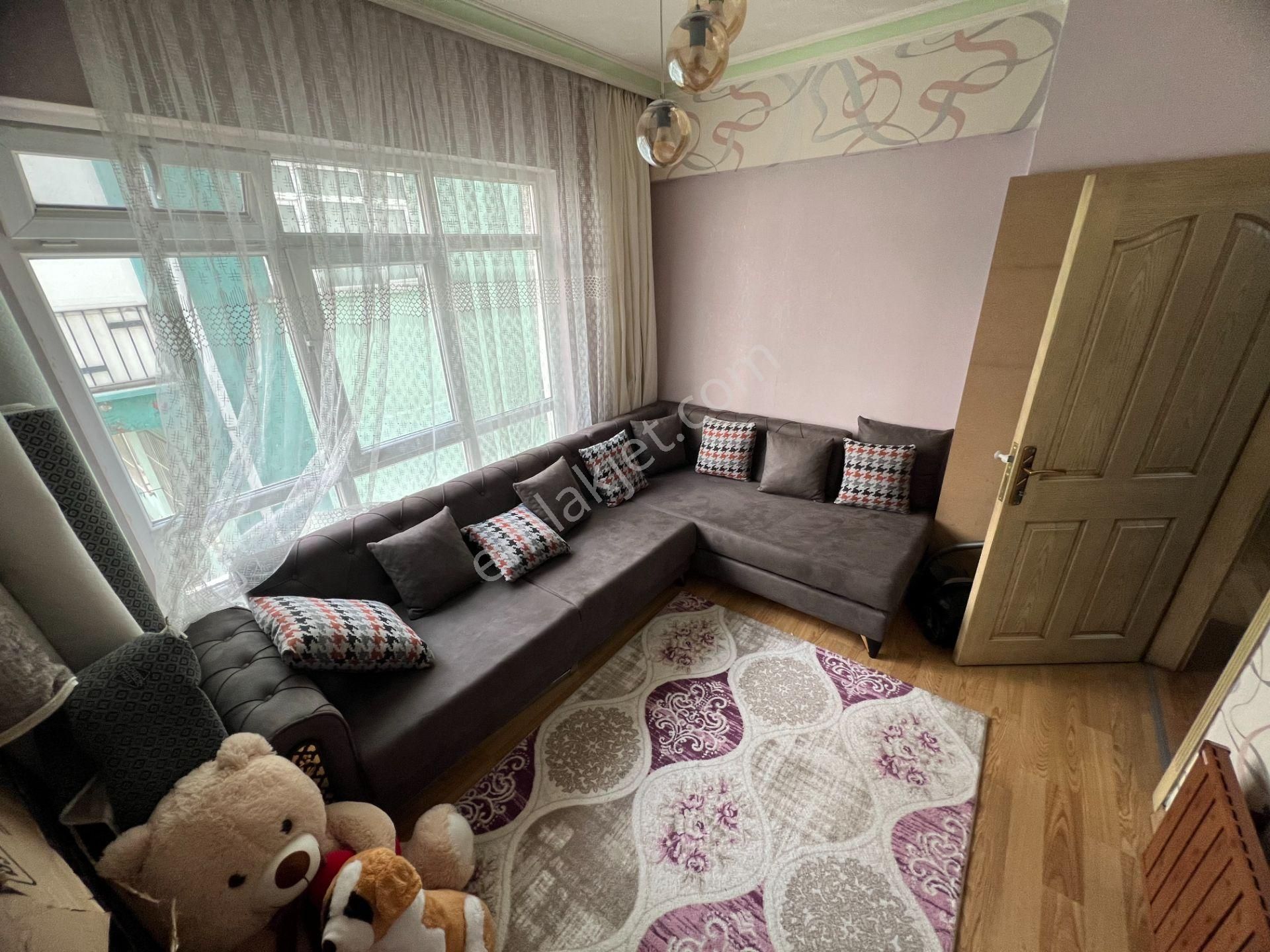 Cihandan Demetevler De Metro Yakını Teras Balkonlu 3+1 Daaire - Görsel 17