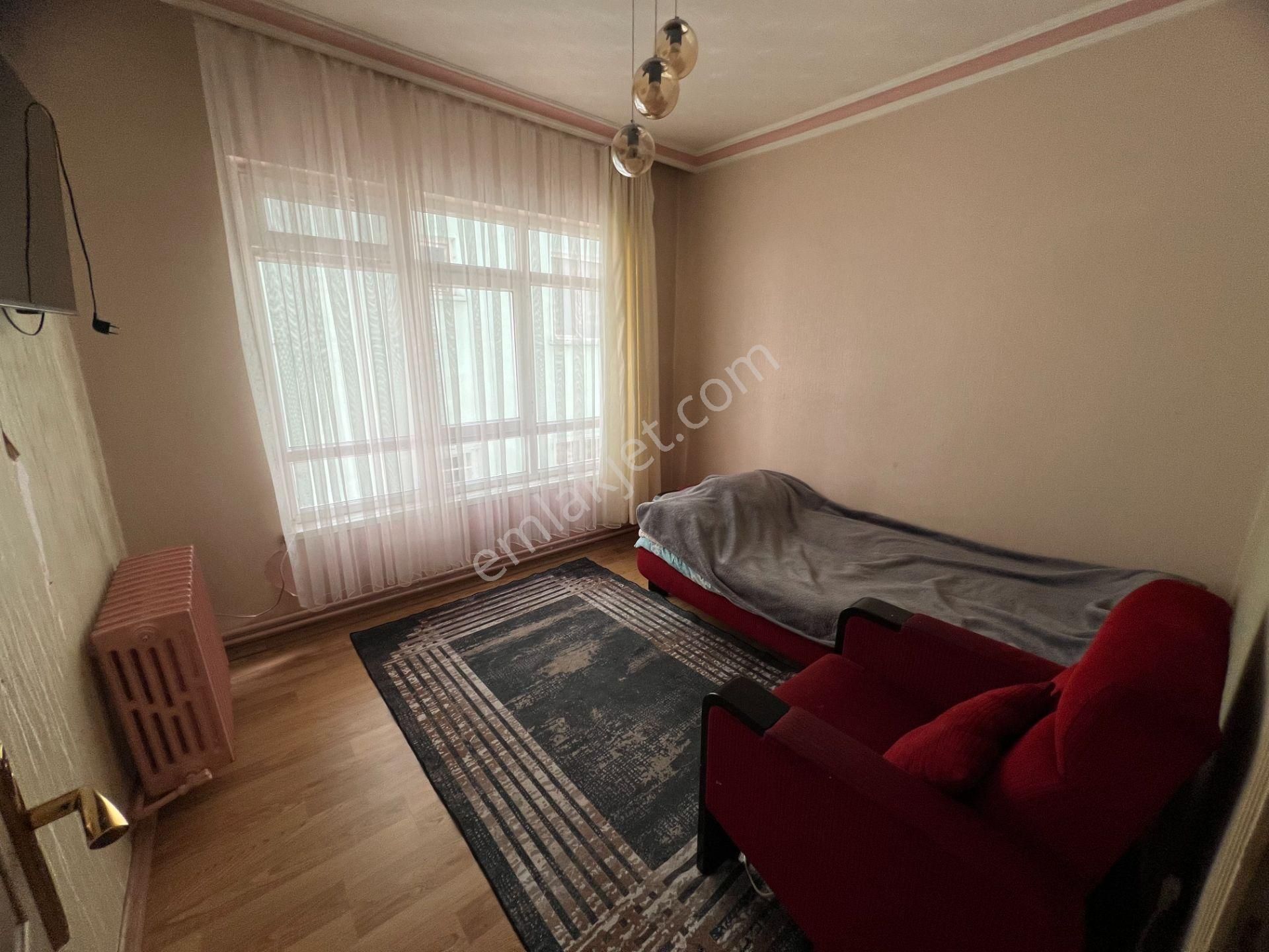 Cihandan Demetevler De Metro Yakını Teras Balkonlu 3+1 Daaire - Görsel 14