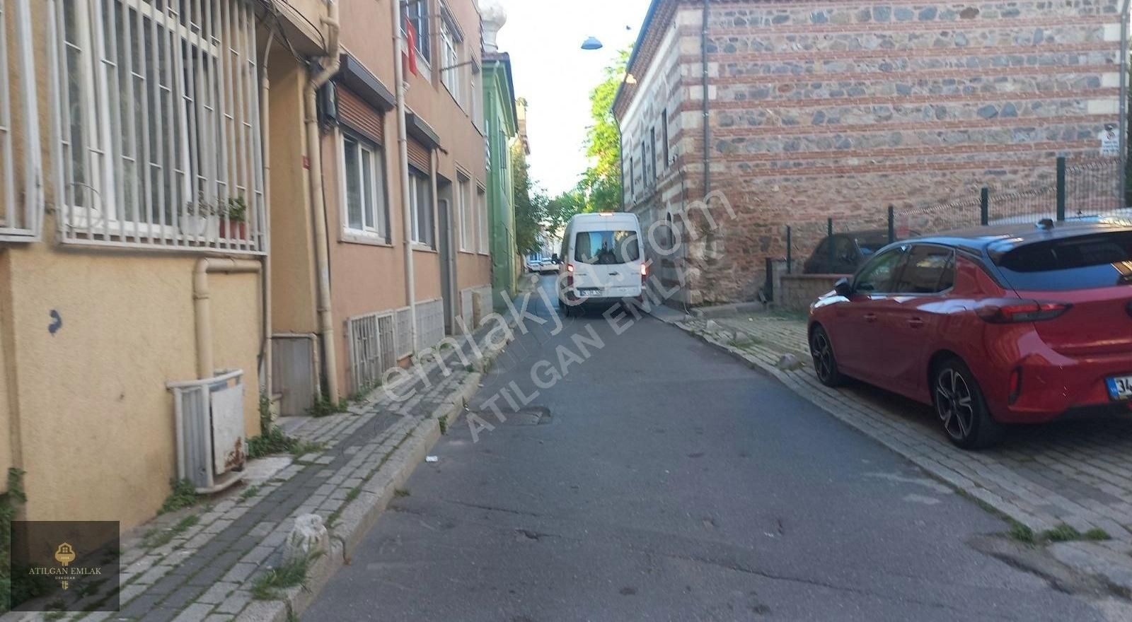 Atılgan Dan, Z.kamil Boybey Sk.ta Bahçe Katı Kombili Daire