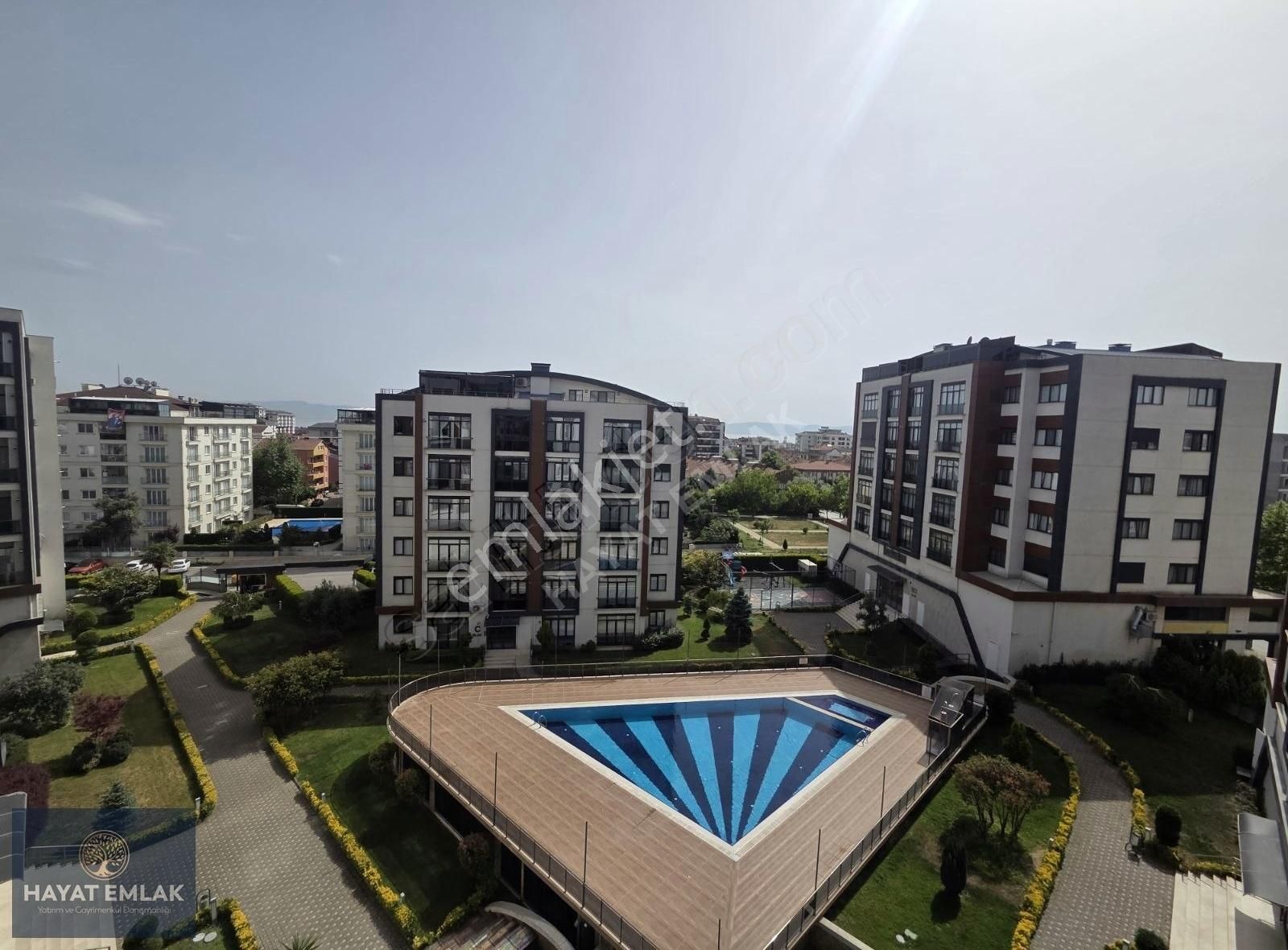 Tuzla Site İçi Satılık 1+1