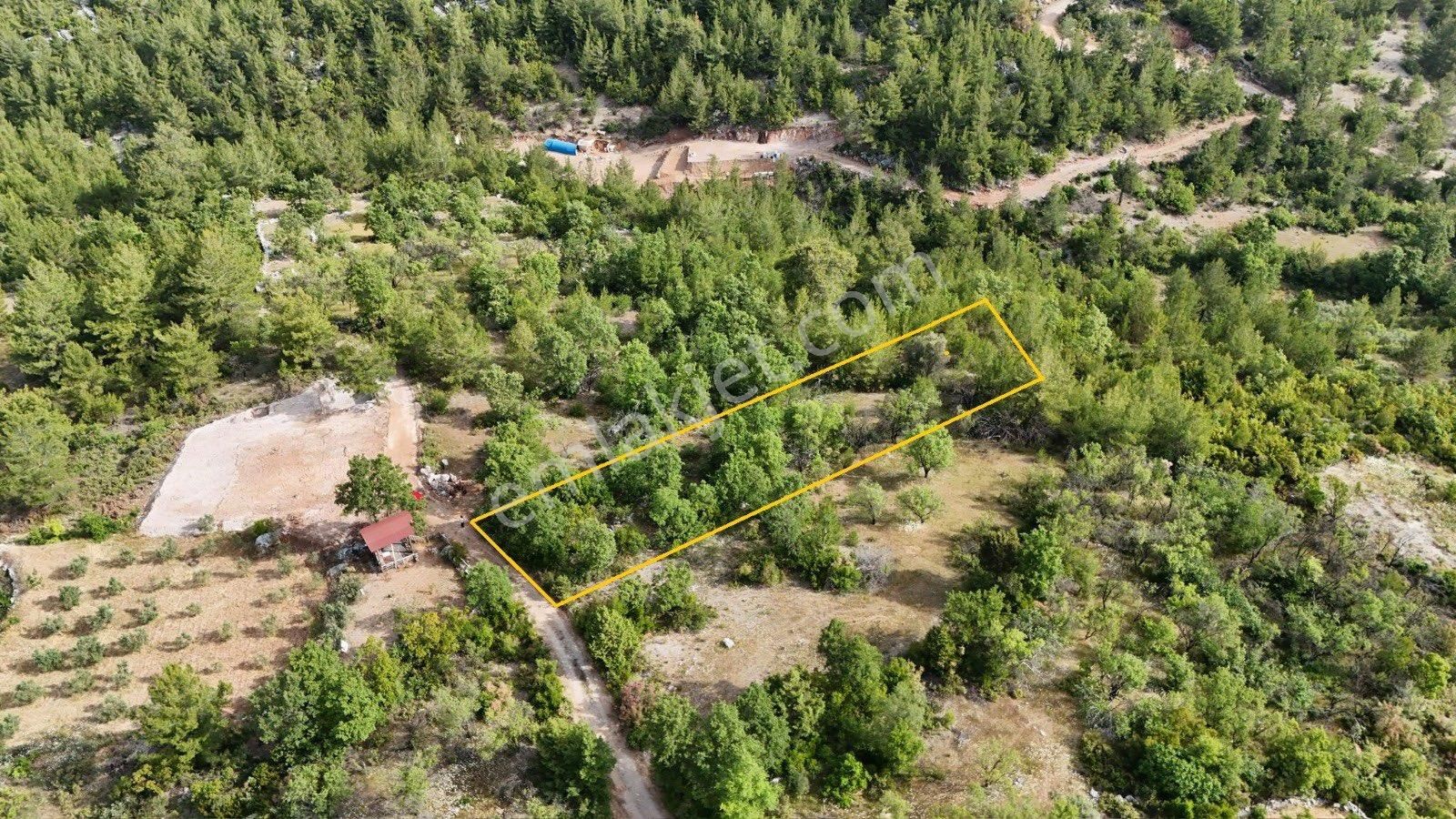 Alanya Karamanlarda Satılık 1.200 M2 Müstakil Tarla - Görsel 3