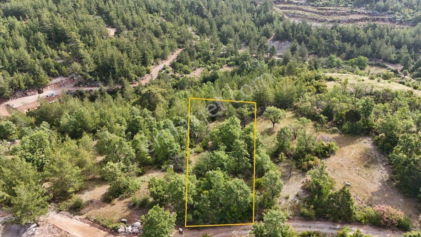 Alanya Karamanlarda Satılık 1.200 M2 Müstakil Tarla - Görsel 2