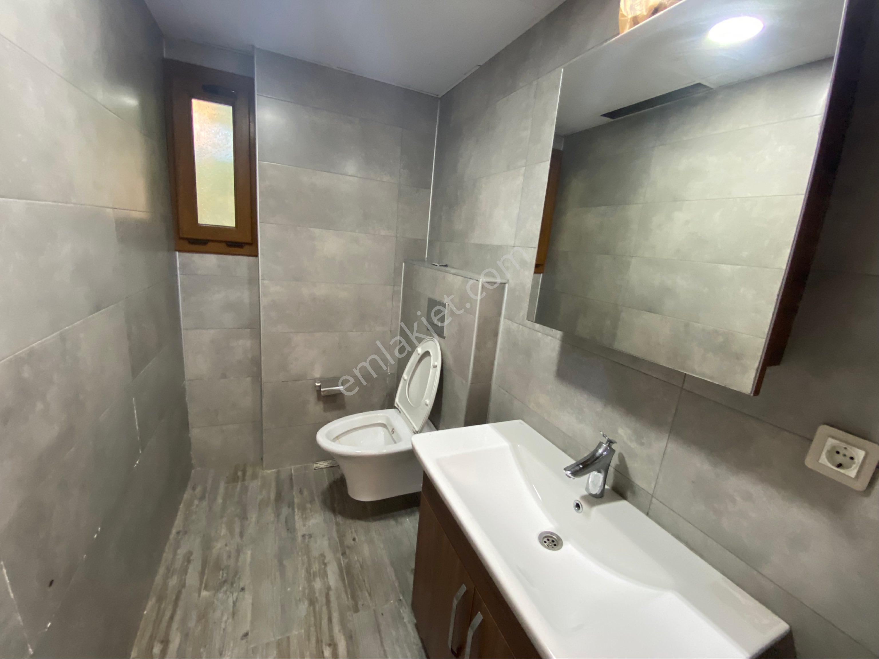Kuşadası’nda Deniz Manzaralı Asansörlü Lüks Villa - Görsel 12