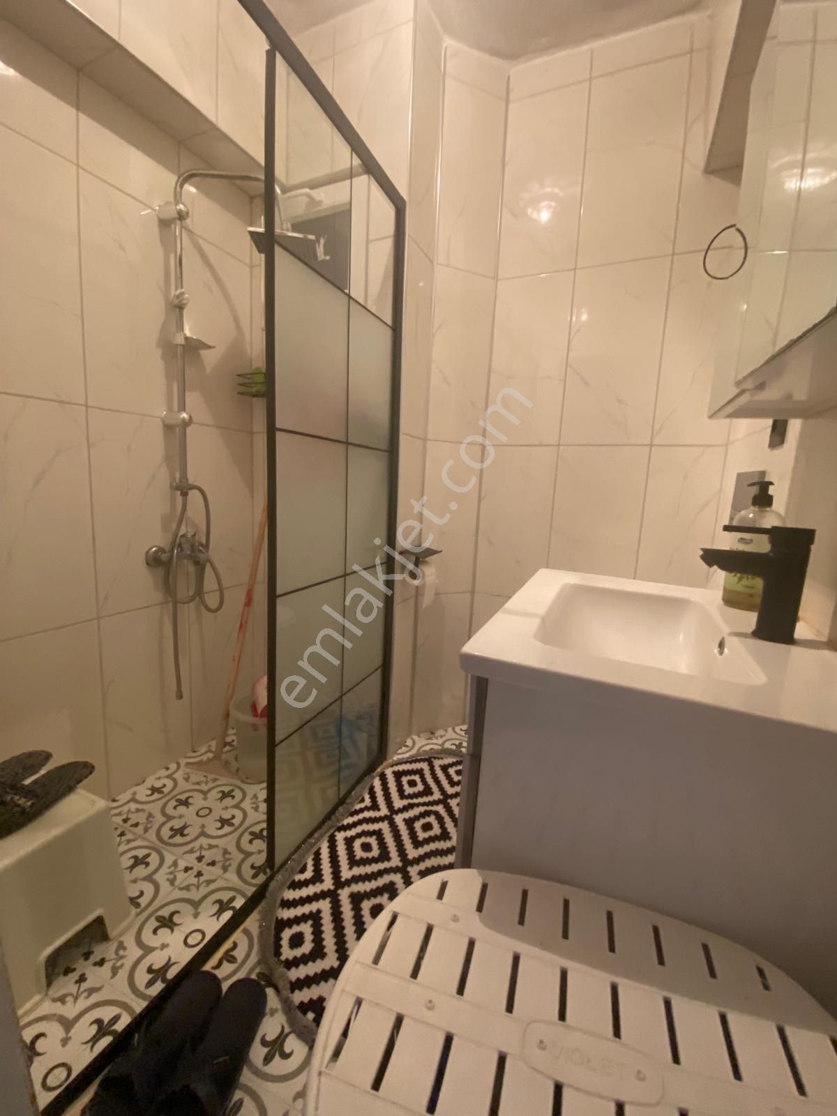 Sincan Pınarbaşı Mahallesinde 3+1 Satılık Asansörlü Ana Cadde Üzerinde Daire