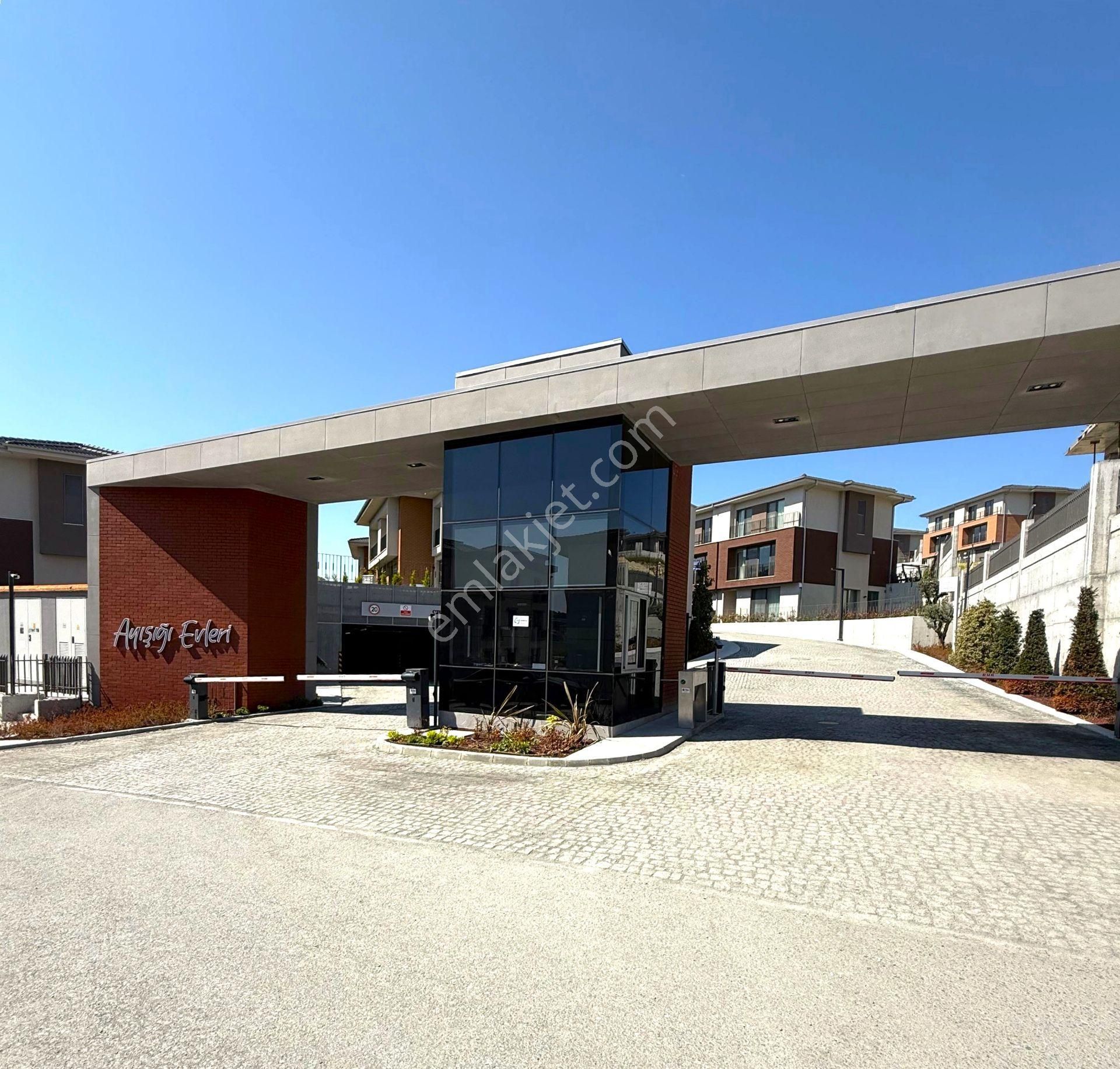 Dekar Ayışığı Evleri Büyük Tip Bahçeli Flat ( Kısa Süreliğine )