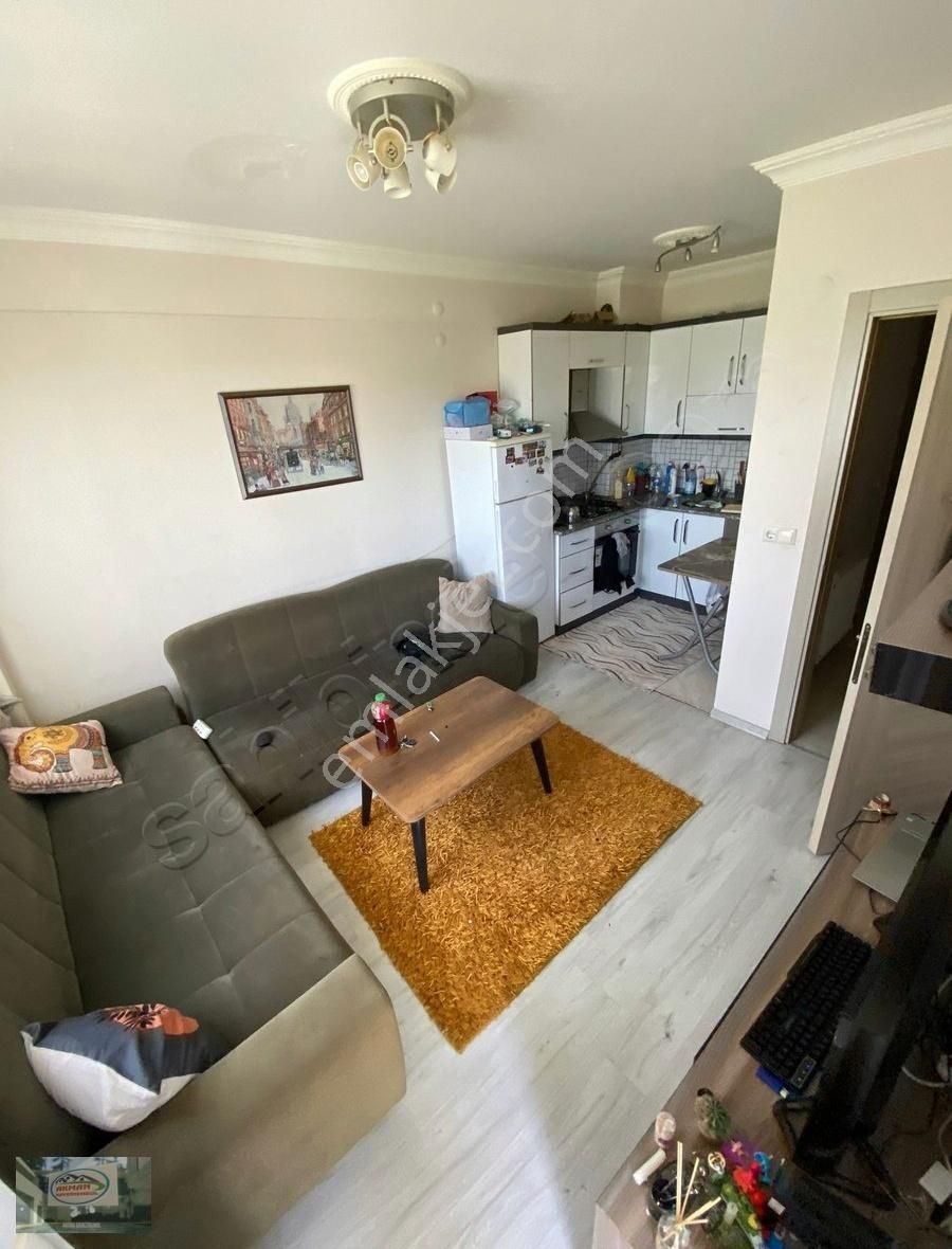 Akman Gayrimenkul'den Muradiye'de Eşyalı Kiralık 1+1 Daire