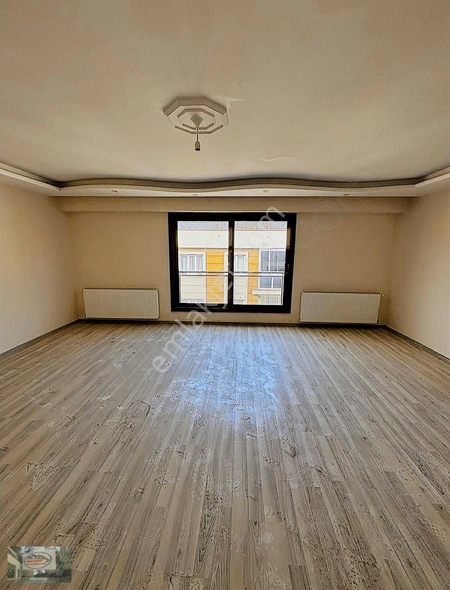 Akman Gayrimenkul'den Muradiye'de Satılık 4+1 Dublex Daire