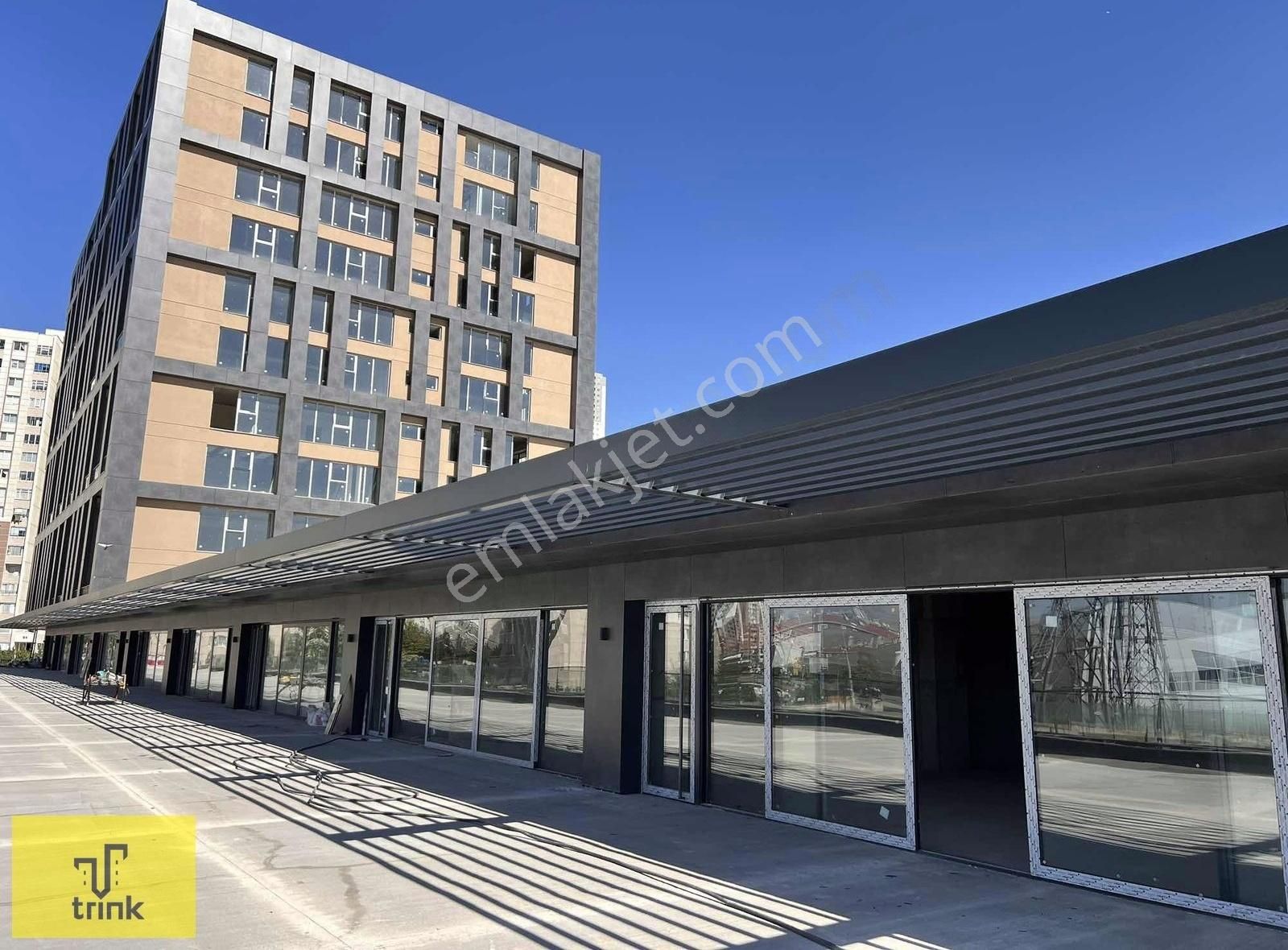 Trınk Yatırım'dan Merkezde Oto Galeri Dükkanı - Görsel 9