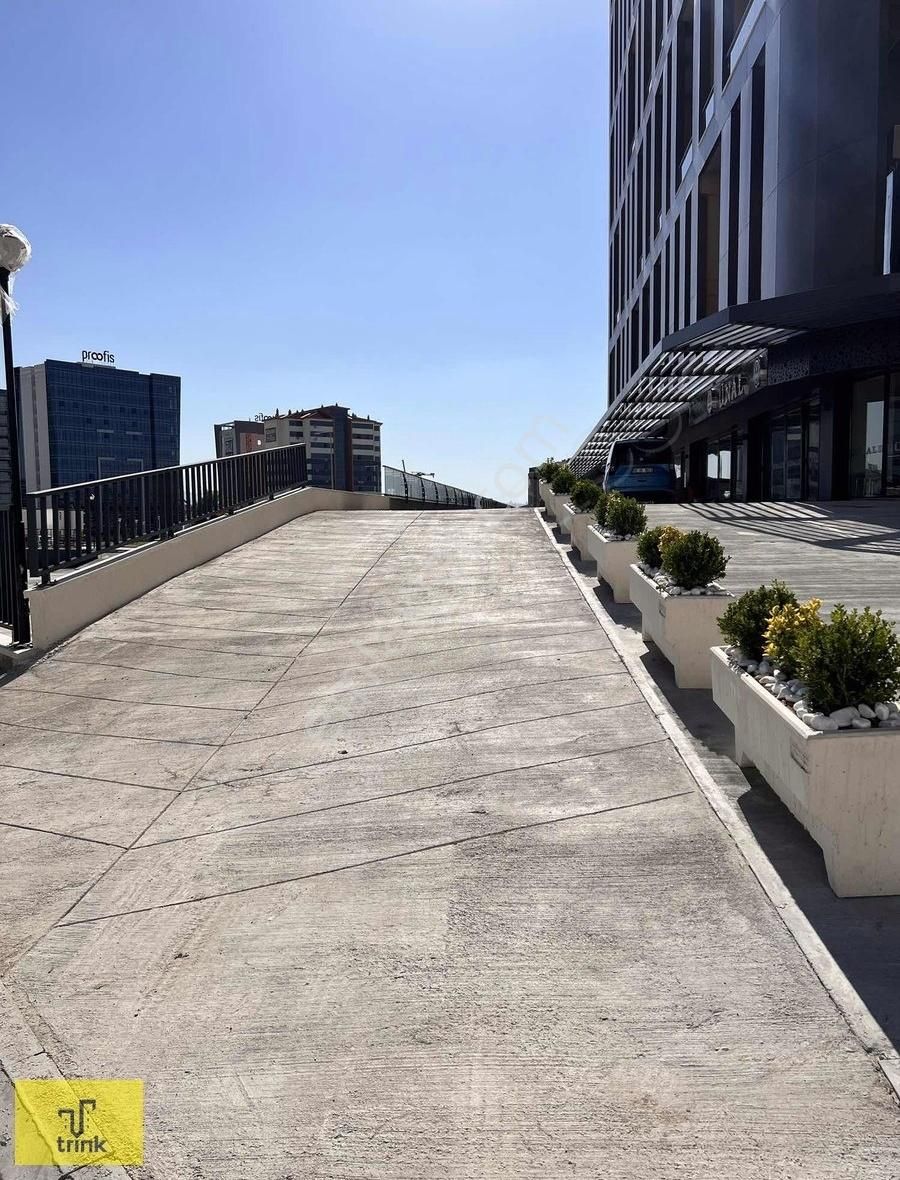 Trınk Yatırım'dan Merkezde Oto Galeri Dükkanı - Görsel 18