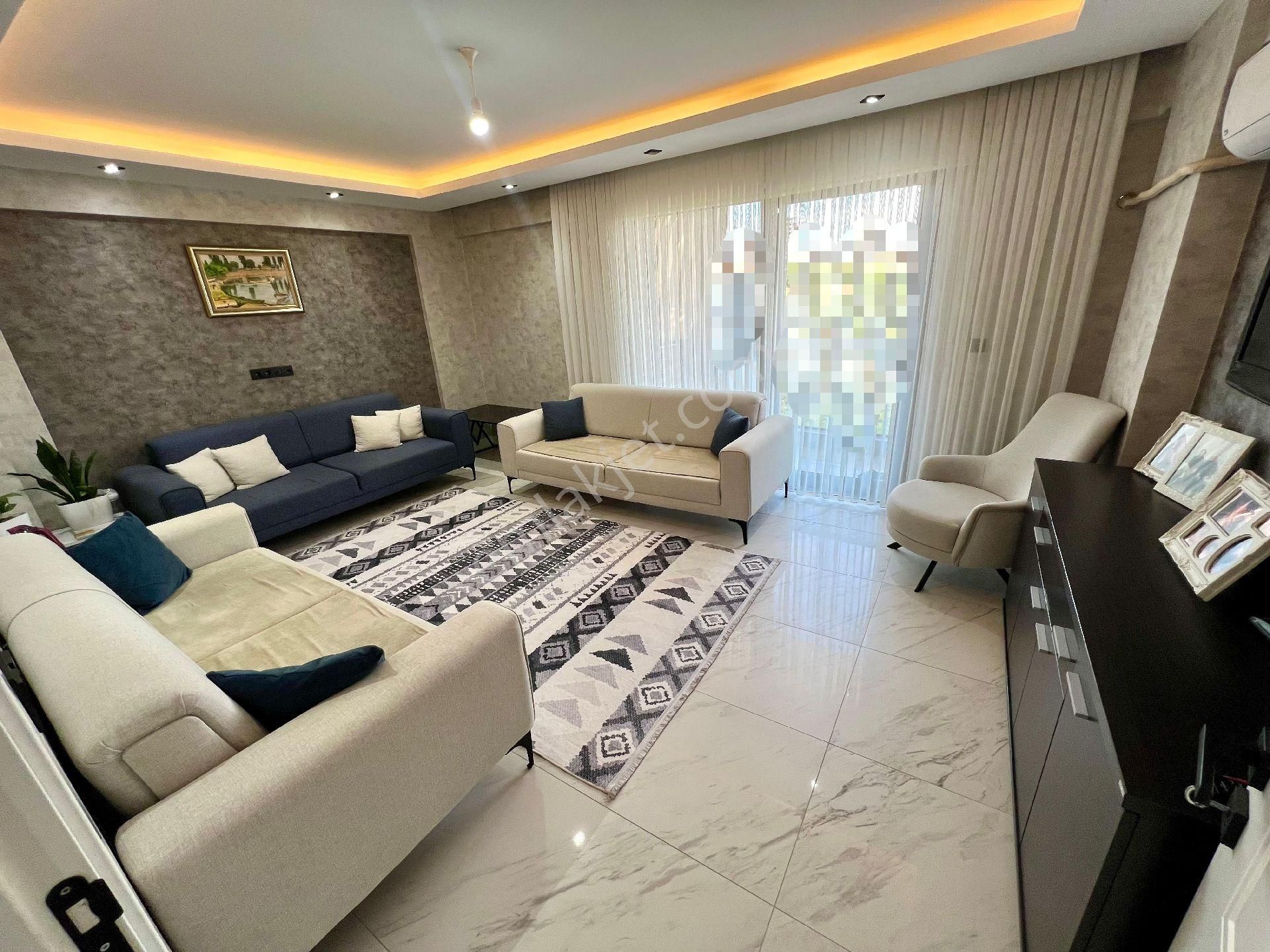 Çakmak'ta Doğa Ve Şehir Manzaralı 3 Yıllık 3+1 Arakat Açık Cepheli Fırsat Daire