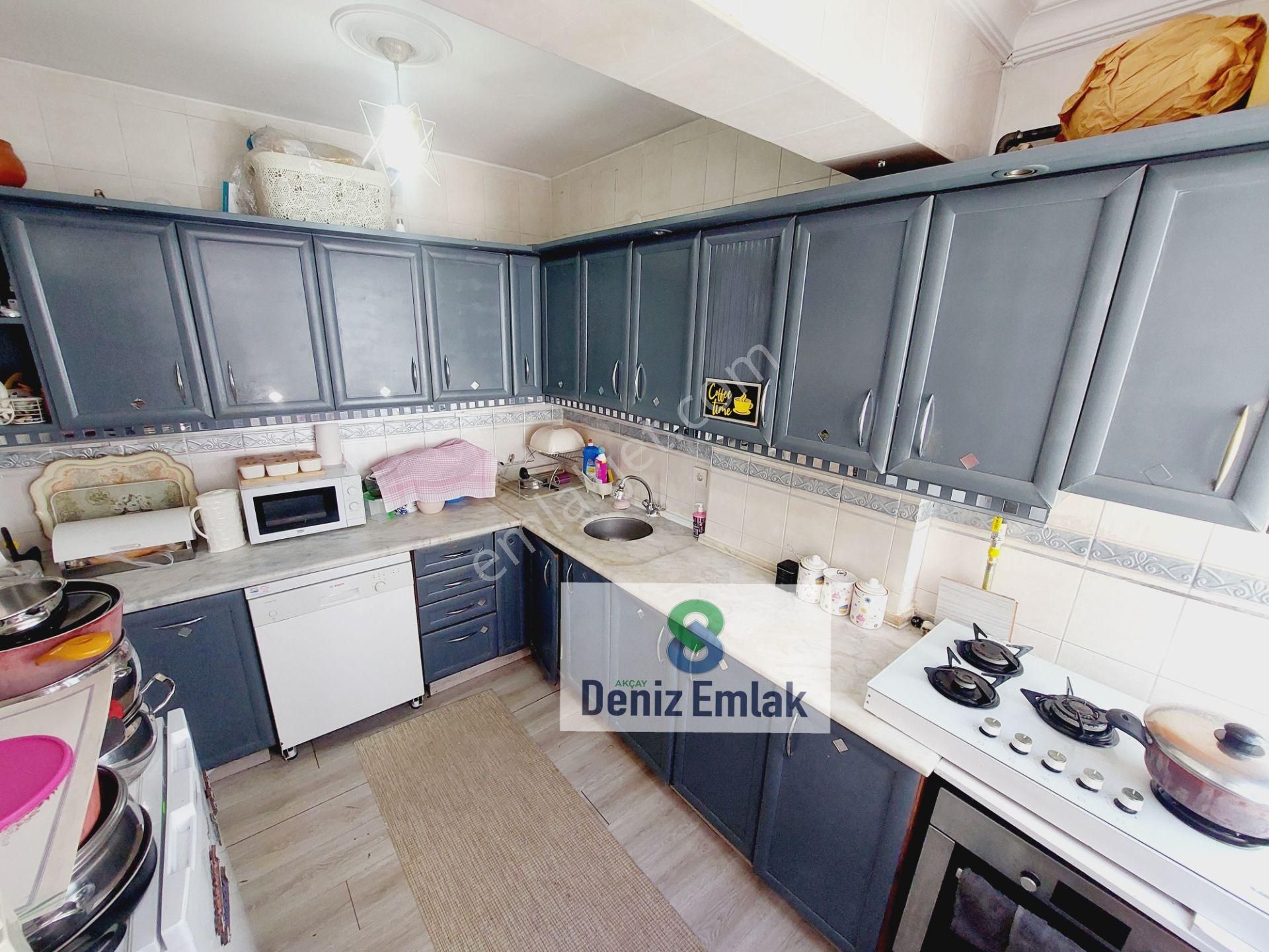 ♾️denizden Akçayda♾️3+1 Merkezi Konumda Denize Çok Yakın Satılık Dublex Daire