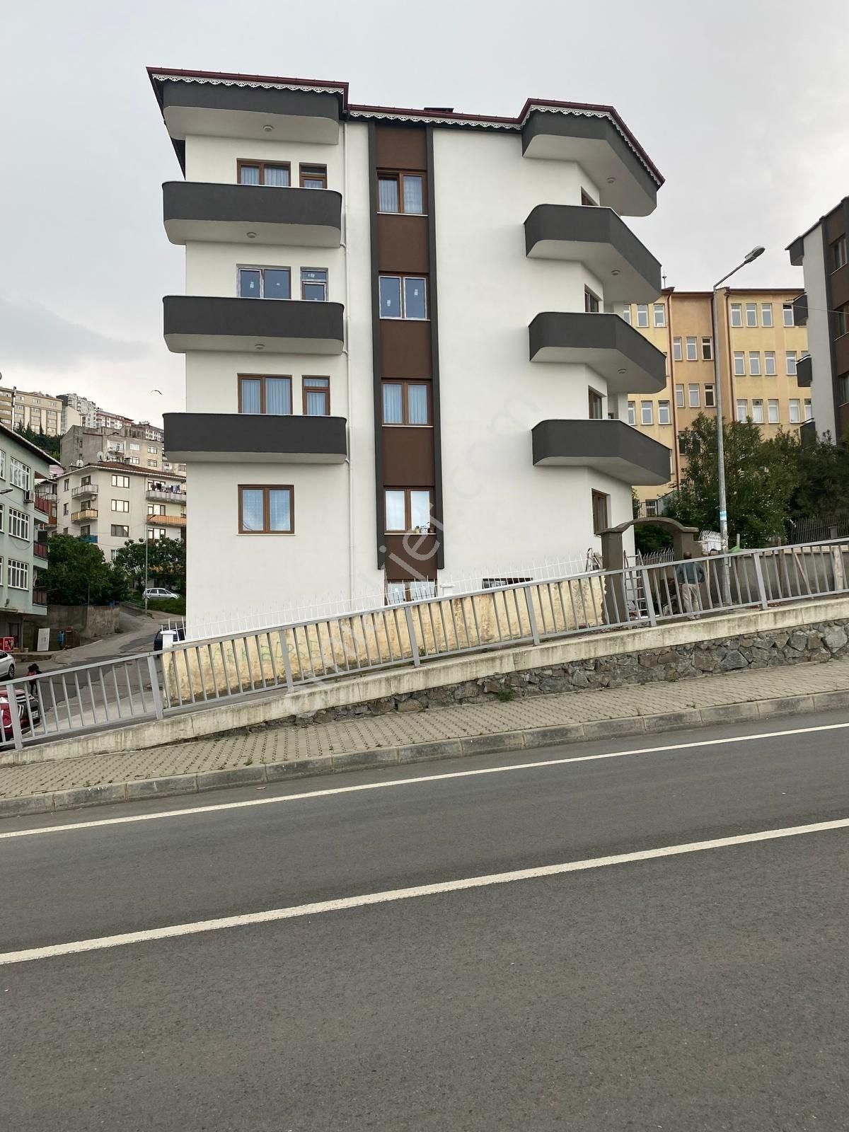Trabzon Boztepe Mah Konuni Bulvarı Üzeri Kiralık Dükkan