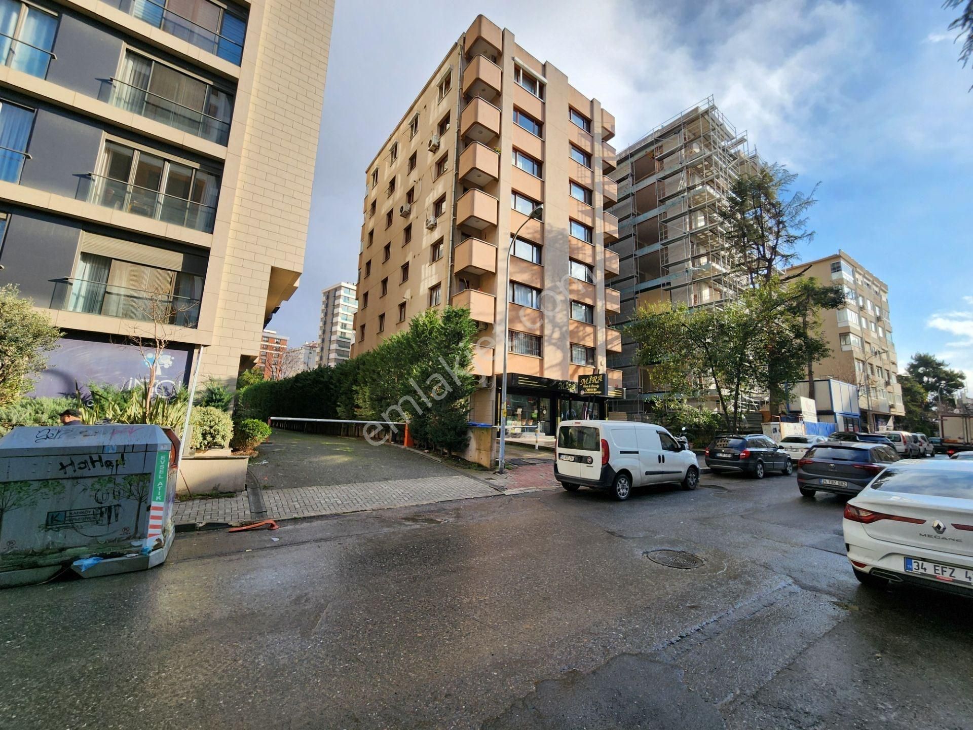 Göztepe Cadde Marmaray Arası Geniş Ve Önü Açık Kiralık 3+1 Daire