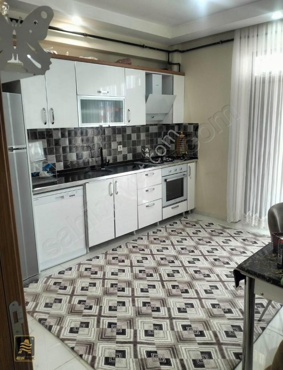 Diyarbakır Yenişehir Fabrika Mahallesin'de Satılık 3+1 Daire