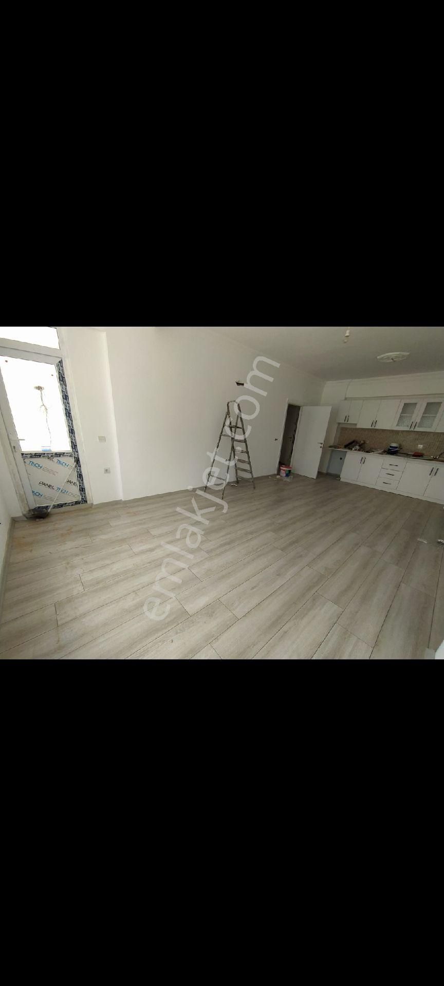 Konyaaltı Sarısu'da Havuzlu 1+1 Boş Kiralık Daire