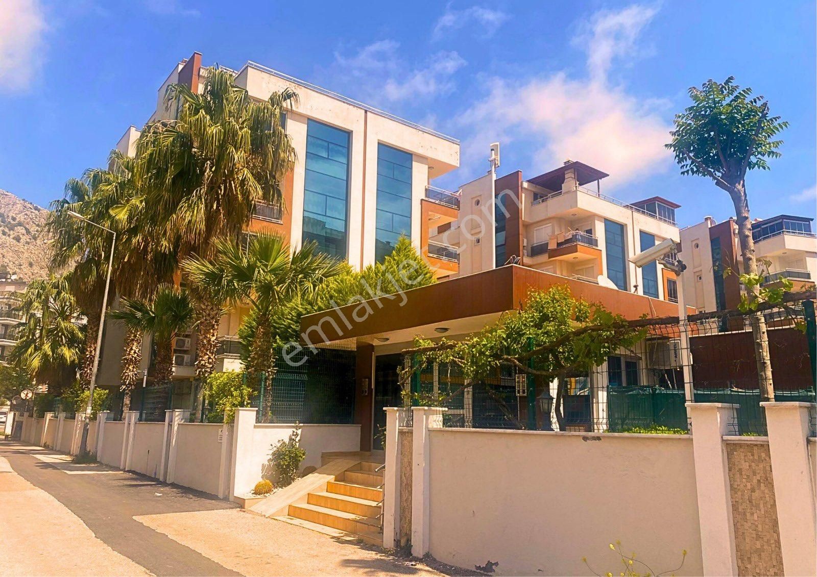 Konyaaltı/hurma’da; Site İçinde, Ara Kat, Eşyalı 2+1