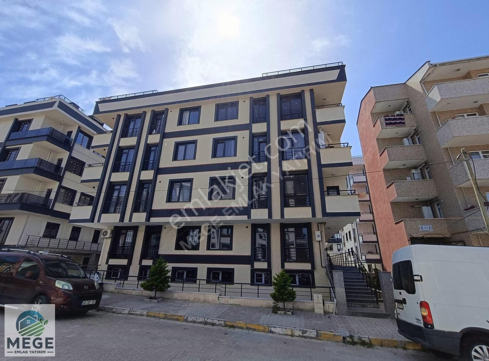 Beylikdüzü Yakuplu'da Yeni Binada Sıfır 2+1 Bahçe Kat Daire