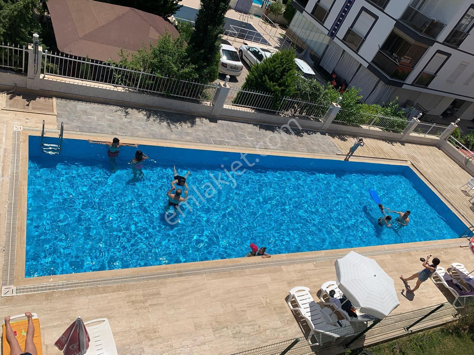 Konyaaltı Hurmadan Havuzlu Doğalgazlı 2+1 Full Eşyalı Kiralık Daire