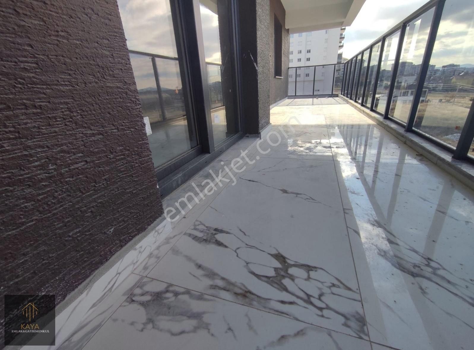 Yavuz Sultan Selim Caddesinde 3+1 Sıfır Daire - Görsel 6