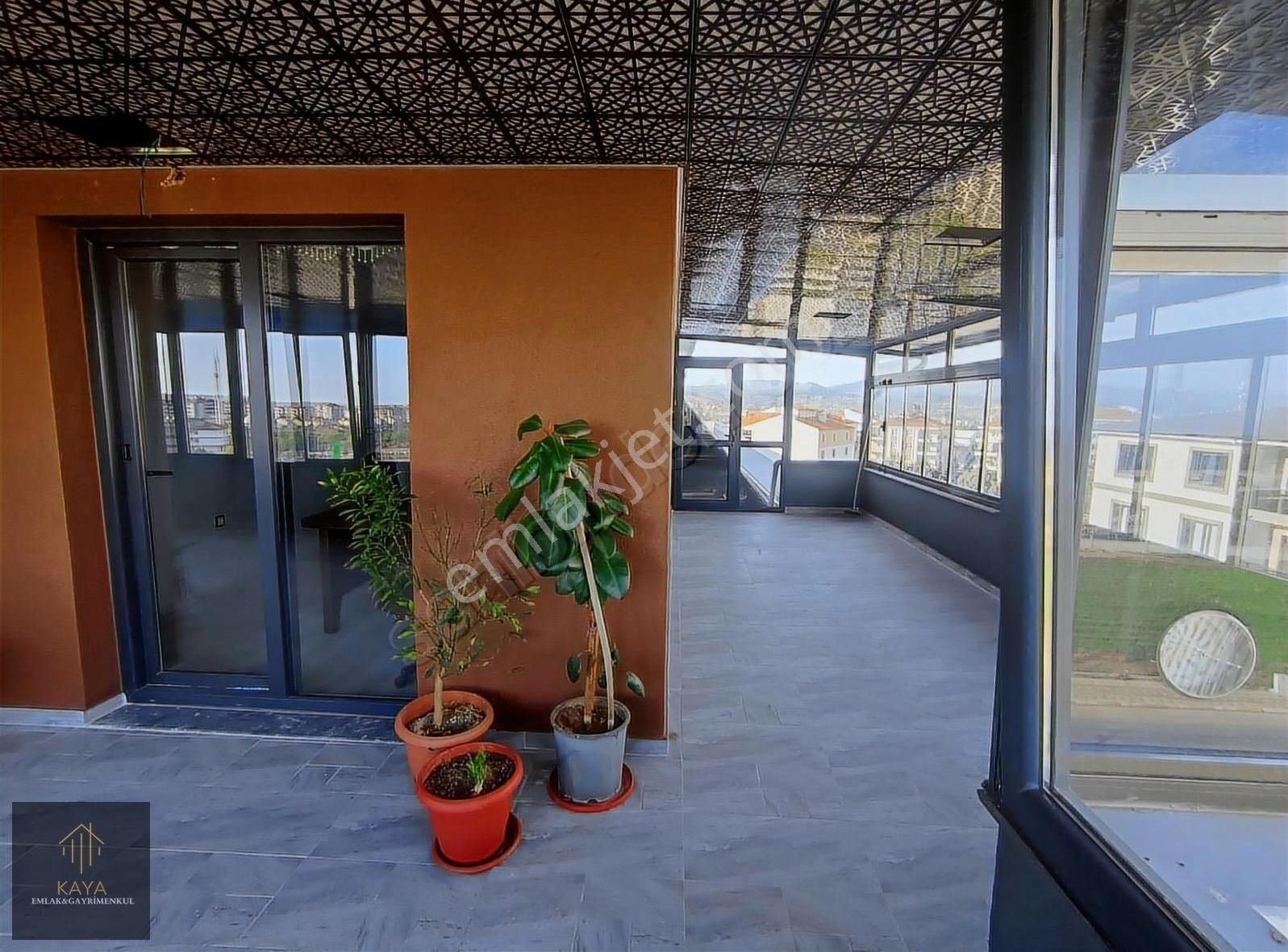İstiklal Caddesi Üzeri Satılık 5+2 Ve 5+1 Lüks Dubleks Daire