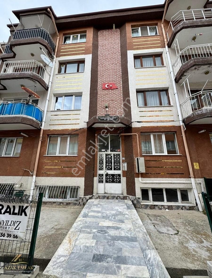 Azak Emlaktan Kayadibi Mah.kiralık 3+1 Daire