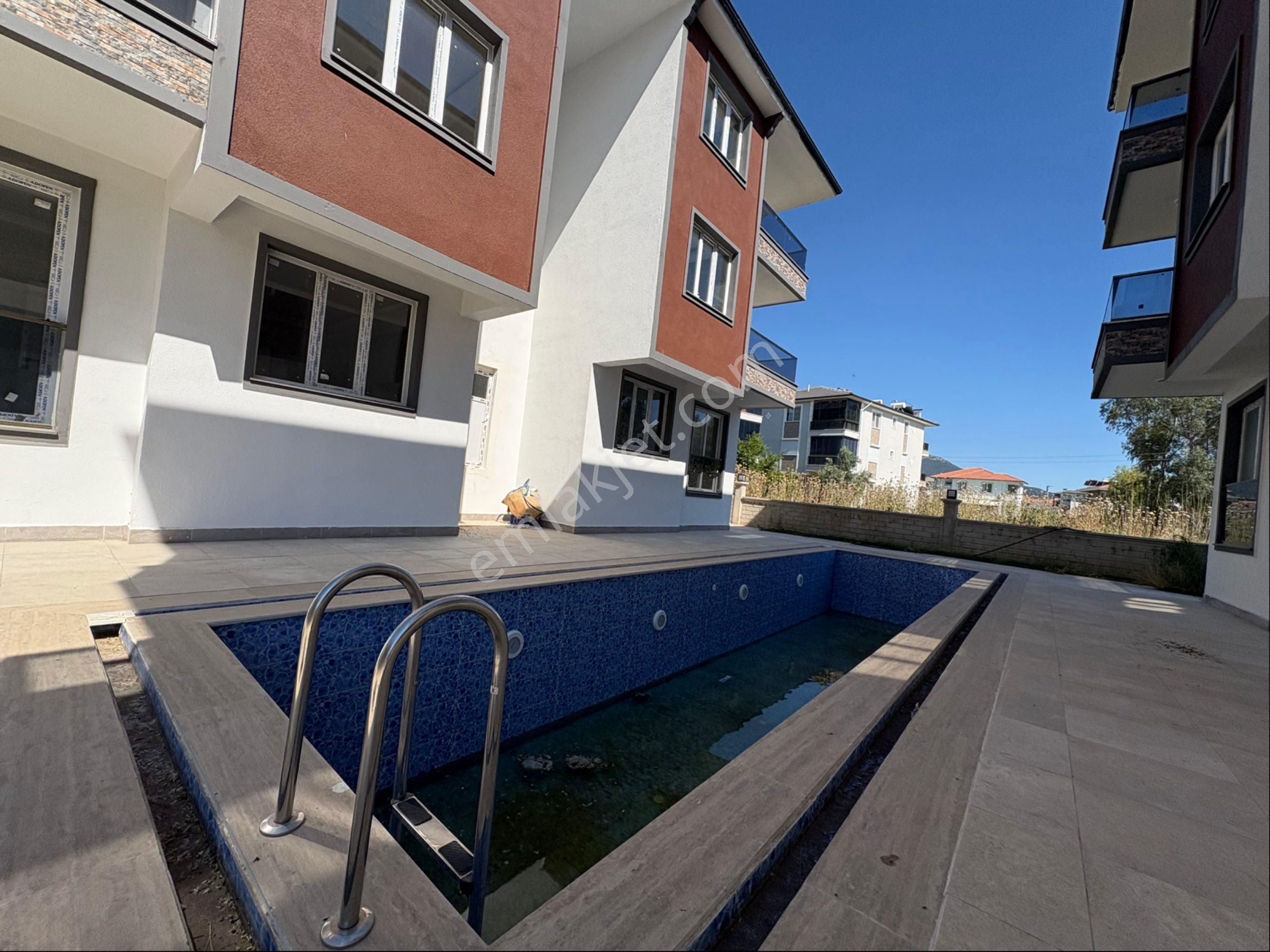 Eras Gayrimenkulden 2.450.000 Tl'den Başlayan Fiyatlarla Yüzme Havuzlu 1+1 Daireler