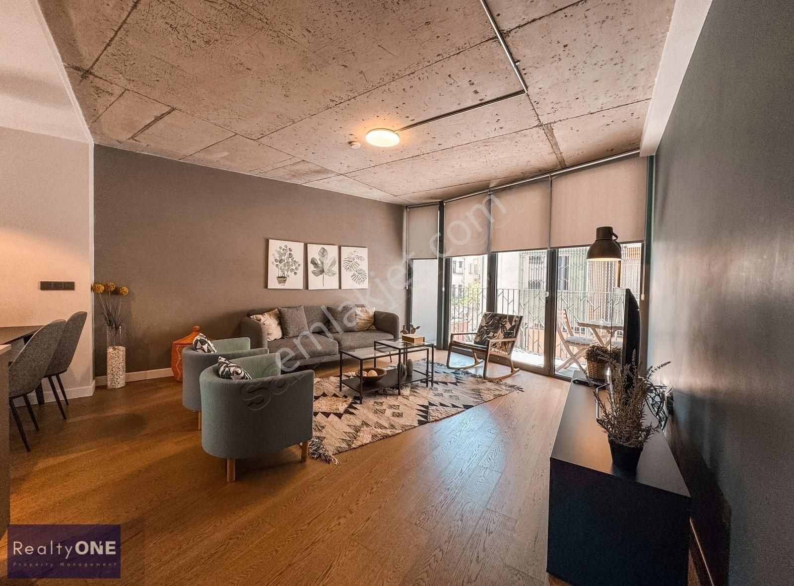 R-one Apartment For Rent İn New Modern Building İn Galata