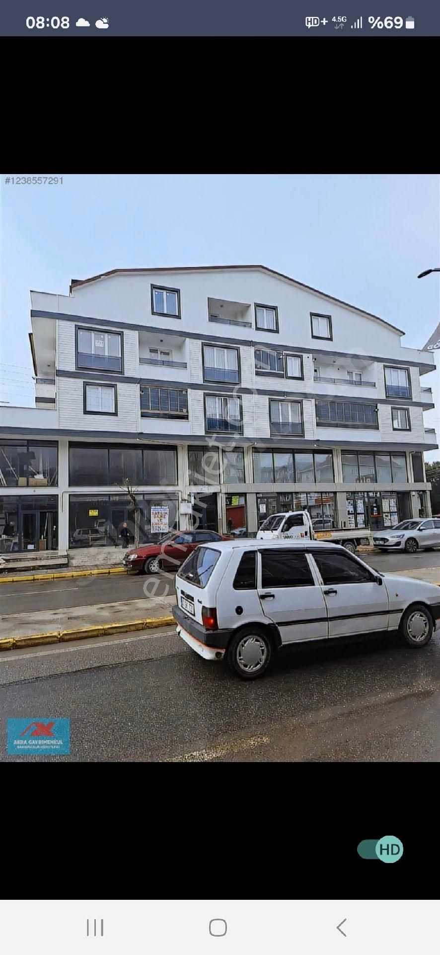 Akra Gayrimenkul'den Satıkık Hamit Kaplan Bulvarında Satılık İşyeri