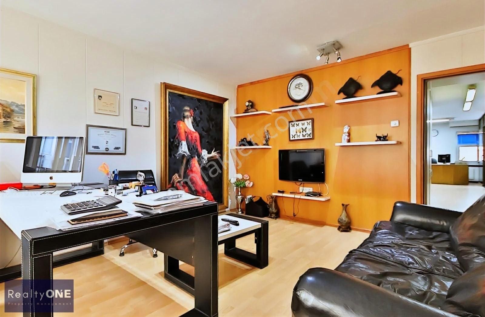 R-one Karaköy Galataport Ve Fransız Geçit Komşu Kiralık Ofis-eng