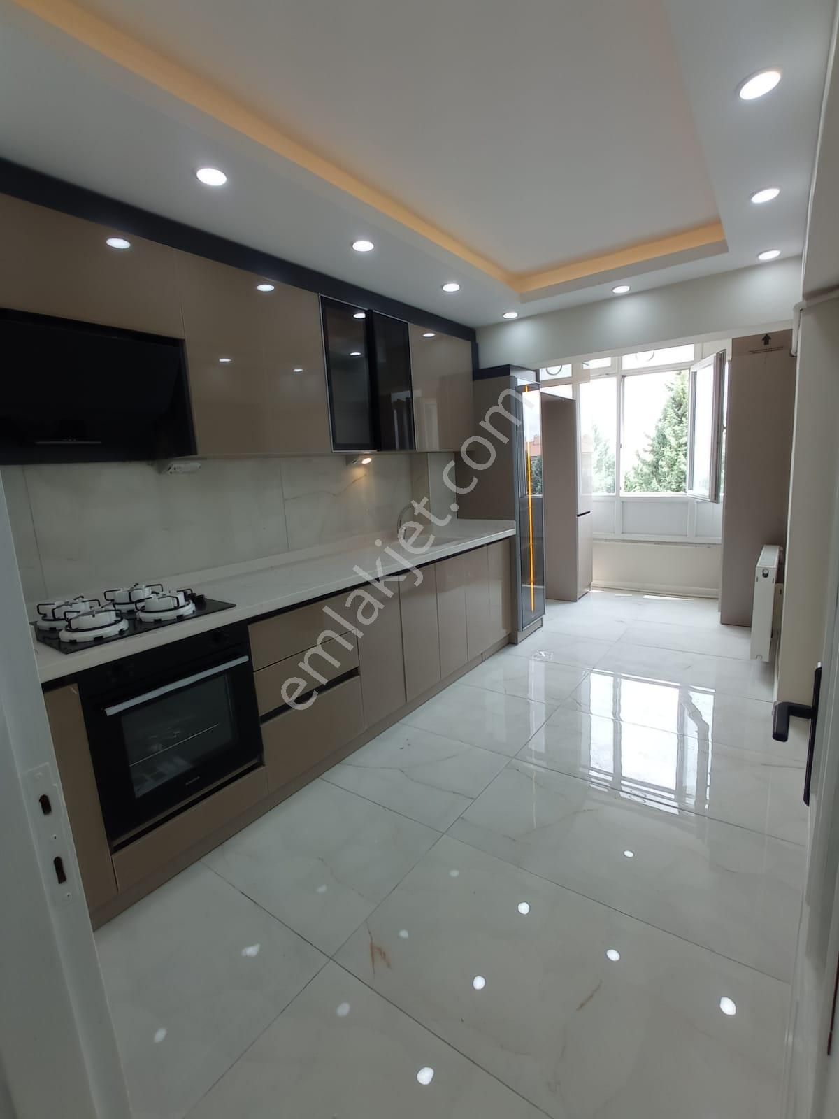 Mç Emlaktan Pınarbaşı Mah 5+1 Full Yapılı Satılık Teras