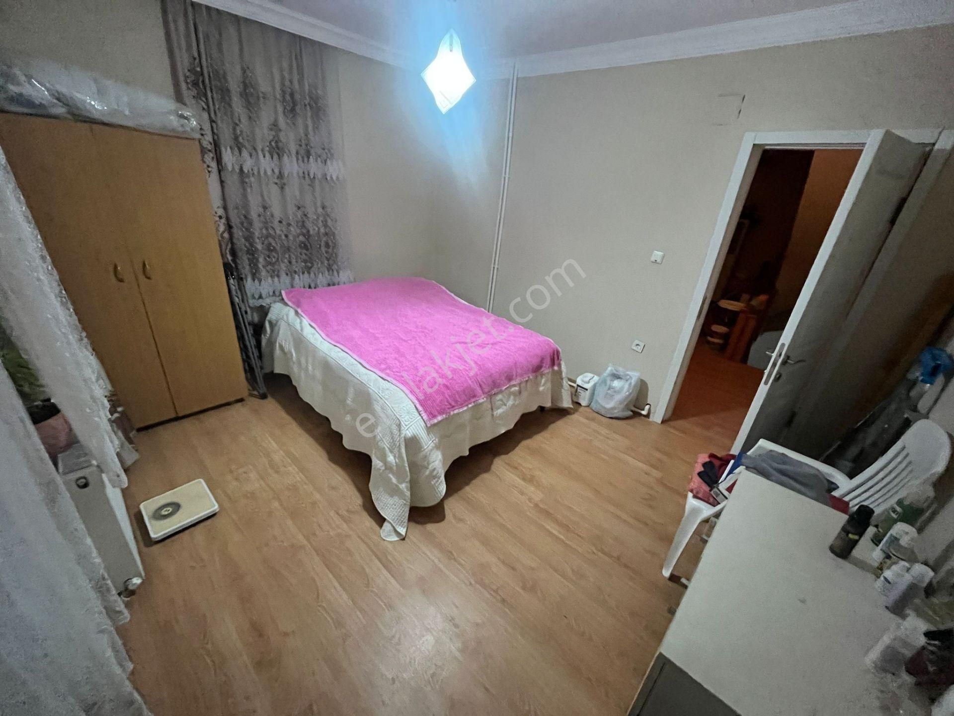 Karasu Sahilde Denize Sıfır Müstakil Bahçeli Satılık 4+1 Tripleks Villa - Görsel 20