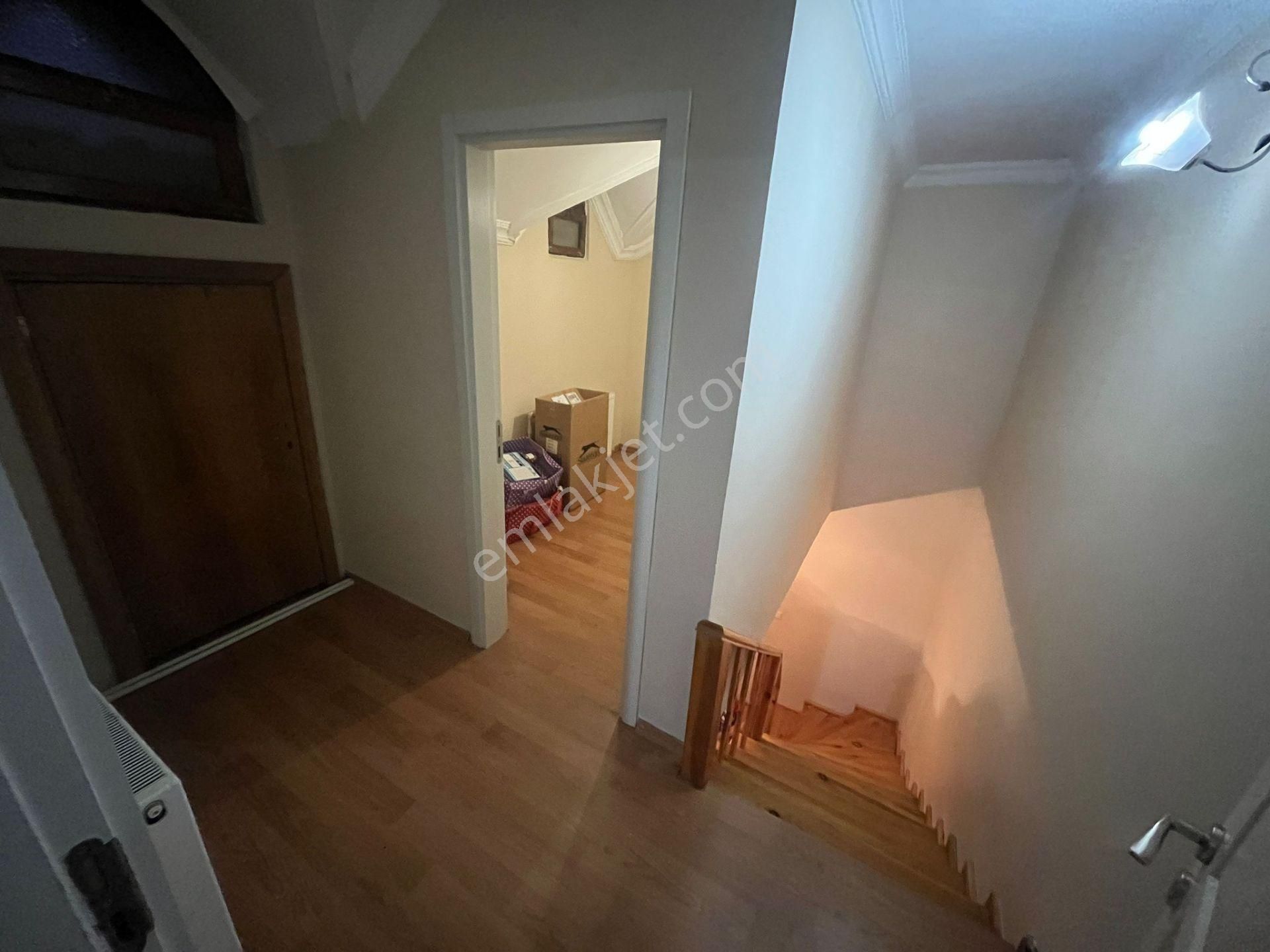 Karasu Sahilde Denize Sıfır Müstakil Bahçeli Satılık 4+1 Tripleks Villa - Görsel 30