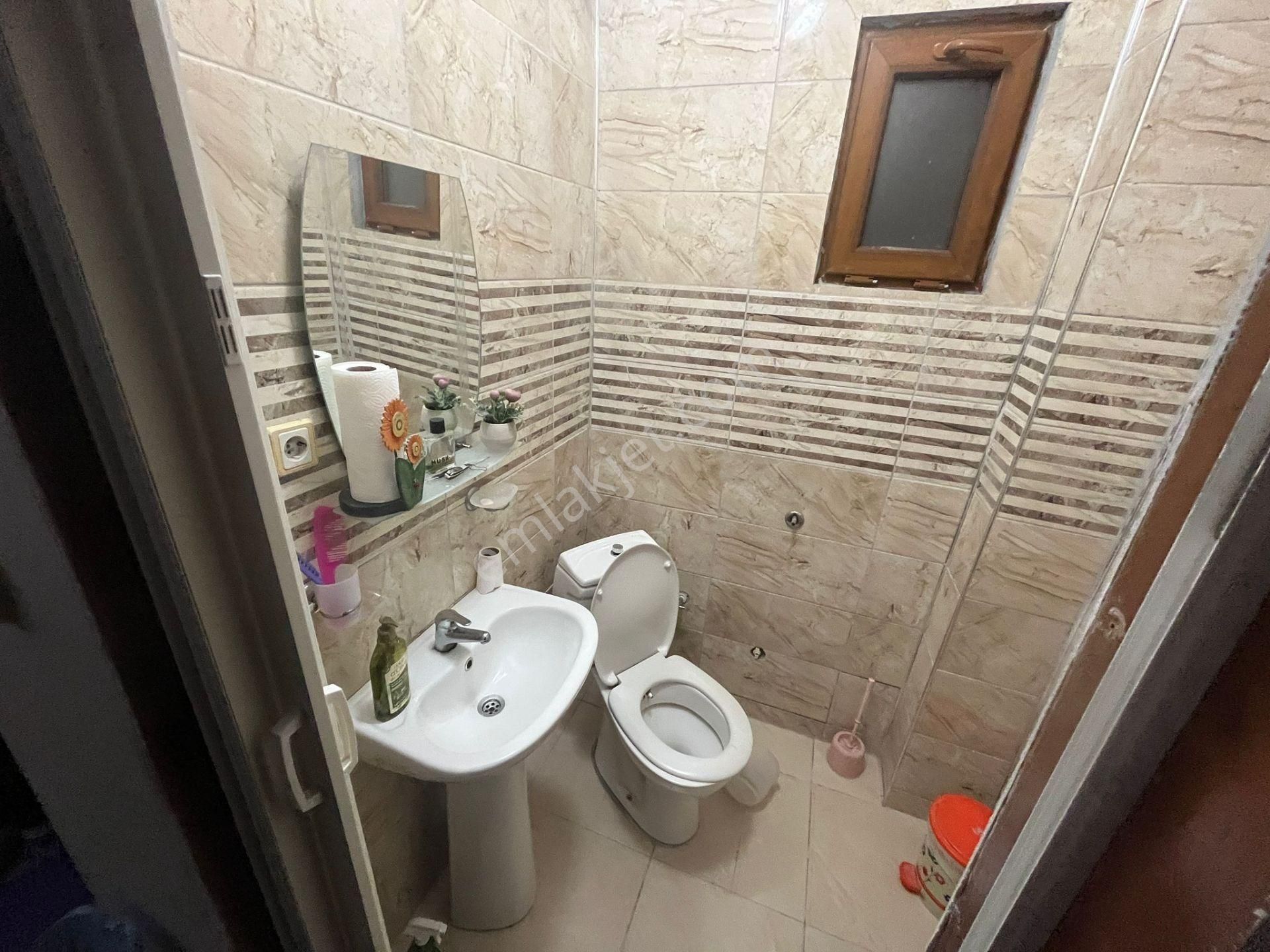 Karasu Sahilde Denize Sıfır Müstakil Bahçeli Satılık 4+1 Tripleks Villa - Görsel 34