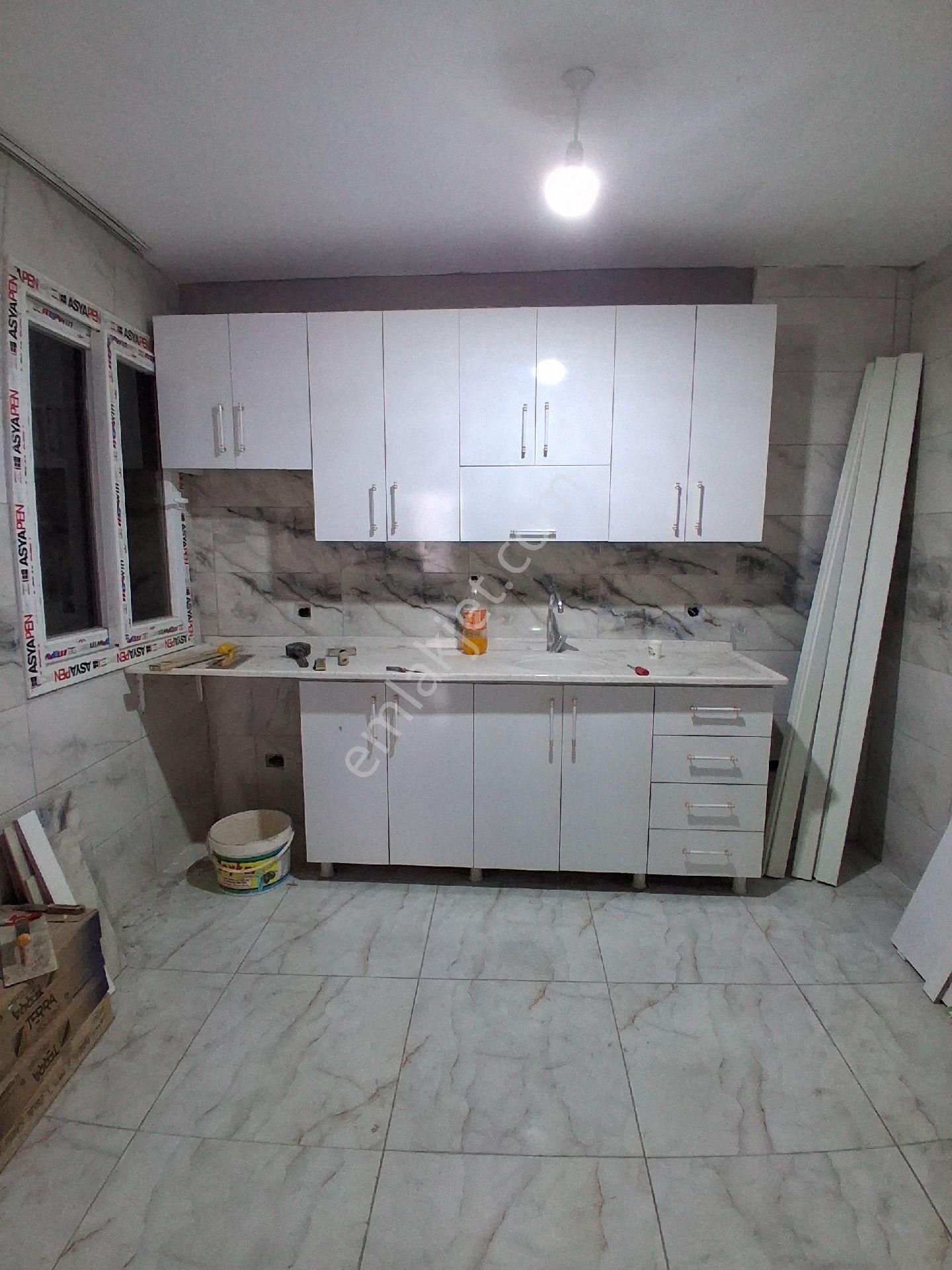 Adana Dumlupınar Mahallesi'nde Teraslı 2+1 Yeni Yapılı Kiralık Müstakil Ev