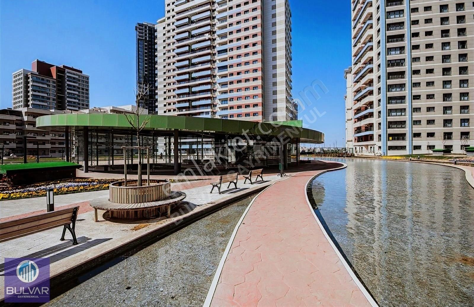 Bulvar İstanbul Peyzaj Manzaralı L Tip Balkon Satılık 3+1 Daire