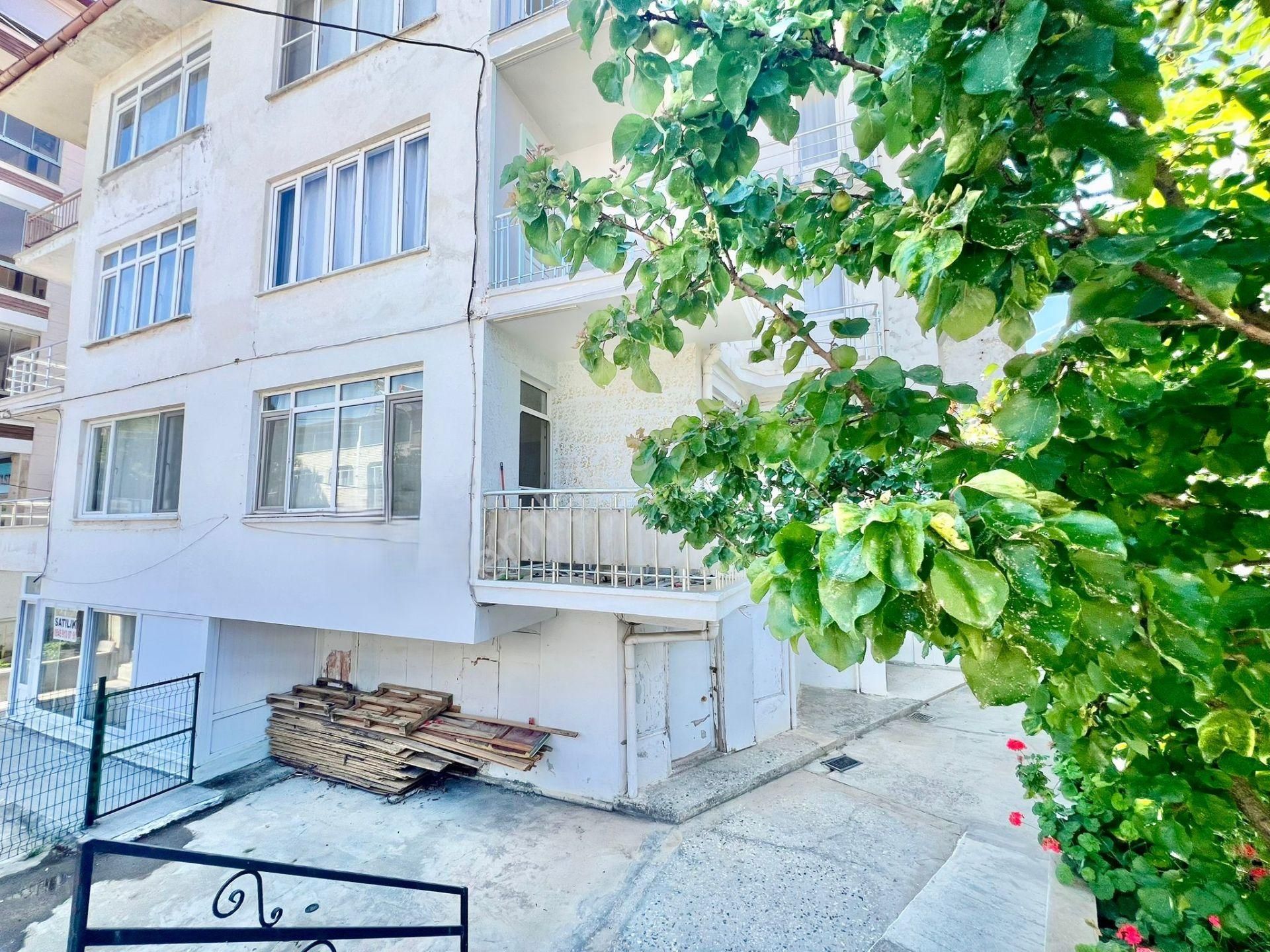 ✅✅alçınar Emlaktan Bahçe Kullanımlı Masrafsız Denize 100 M 2+1 Daire✅✅
