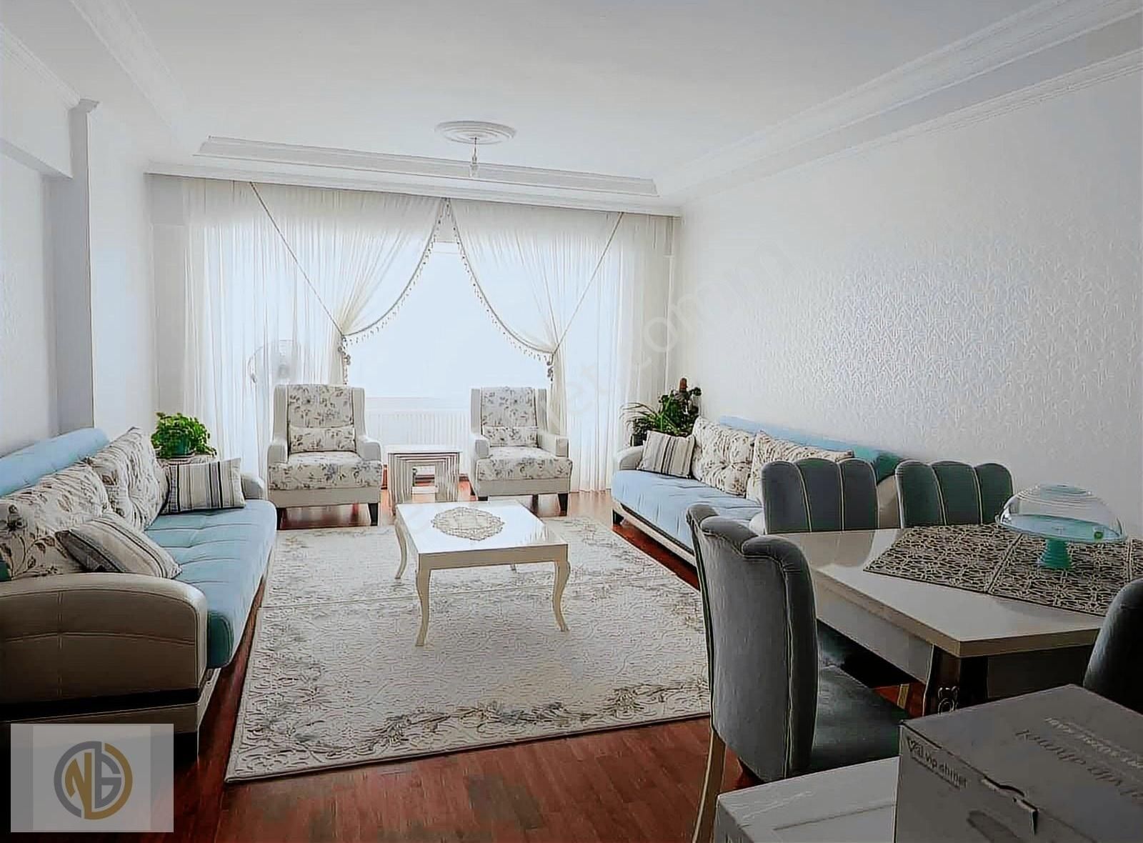 Güneykentte Park Manzaralı 170 M2 Geniş 3+1