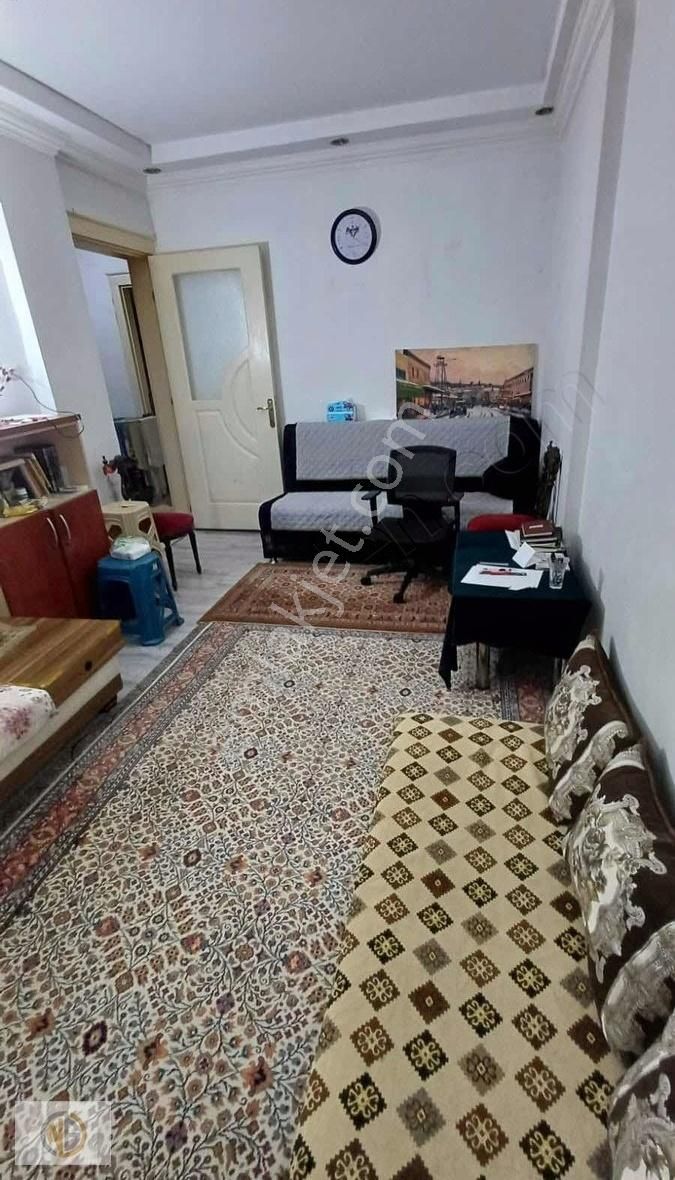 Nuray Gayrimenkulden İplik Dünyası Yakını Giriş 2+1