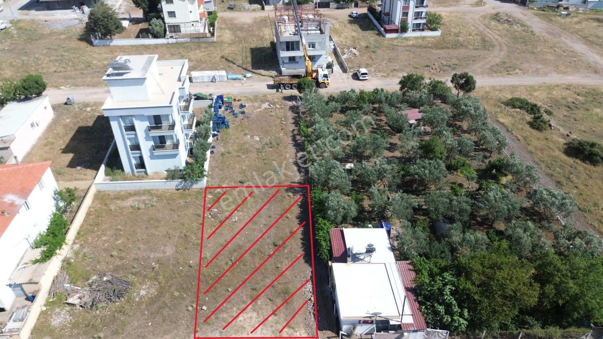Helvacıda Satılık 303 M2 3 Kat Konut İmarlı Arsa