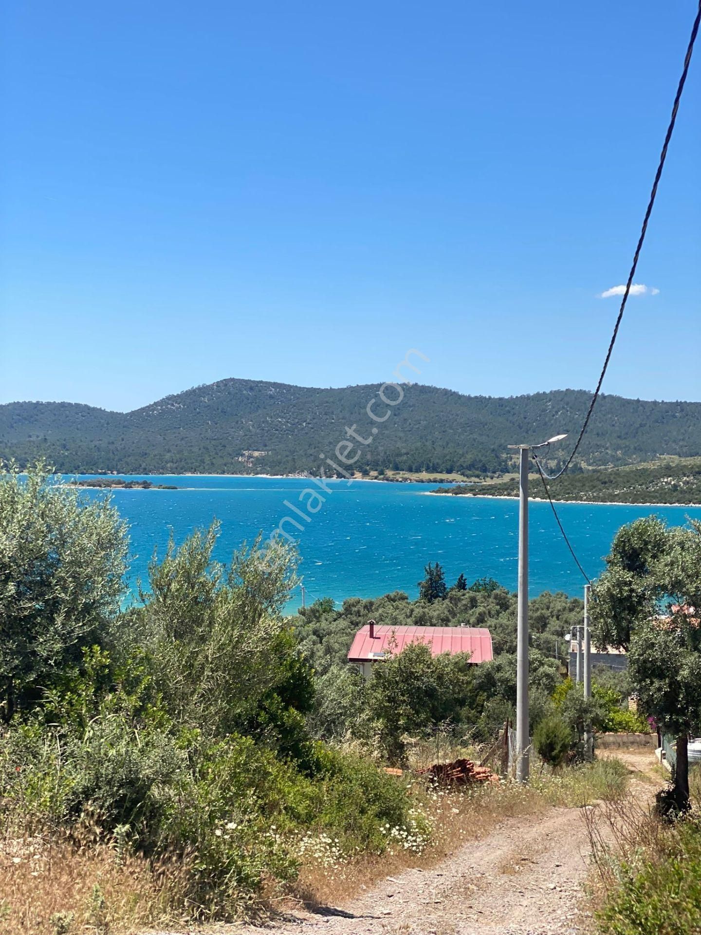 Muğla Milas Kızılağaç Köyünde 378 M2 İki Kat İmarlı Sahile 100 Metre