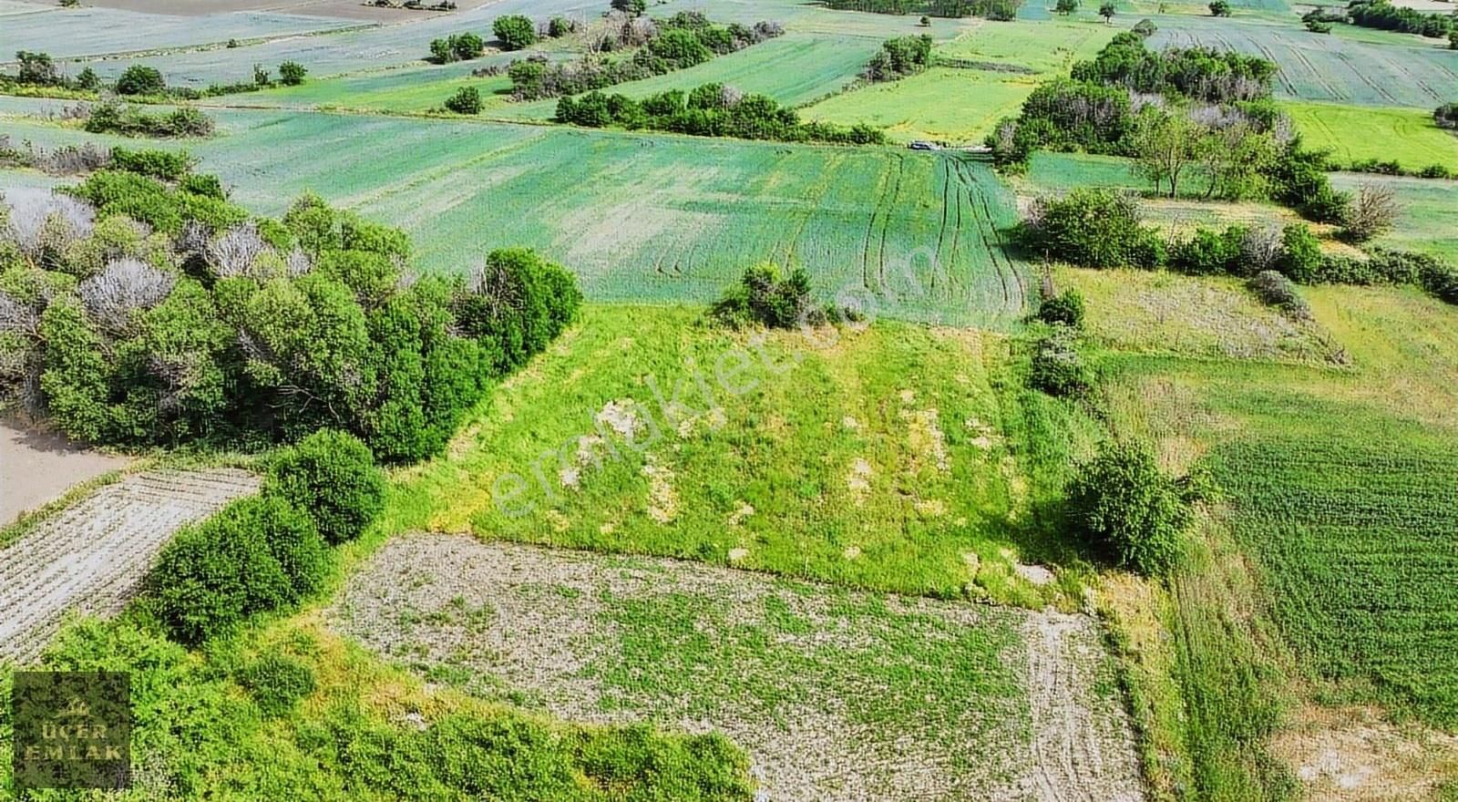 Üçer Emlak'tan Babaeski Ertuğrul Köyünde 375m2 Satılık Arazi