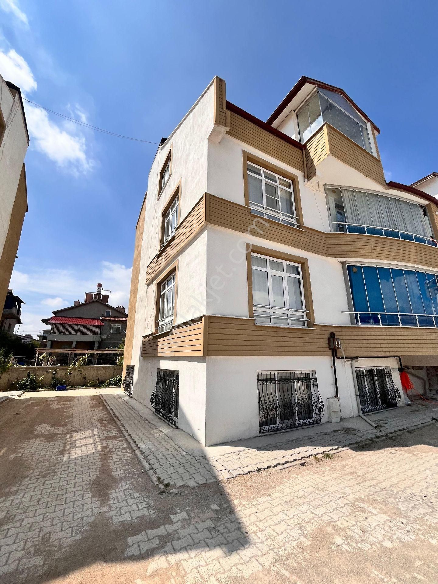 Karaaslanda Satlık 100 M2 Net Kod Daire